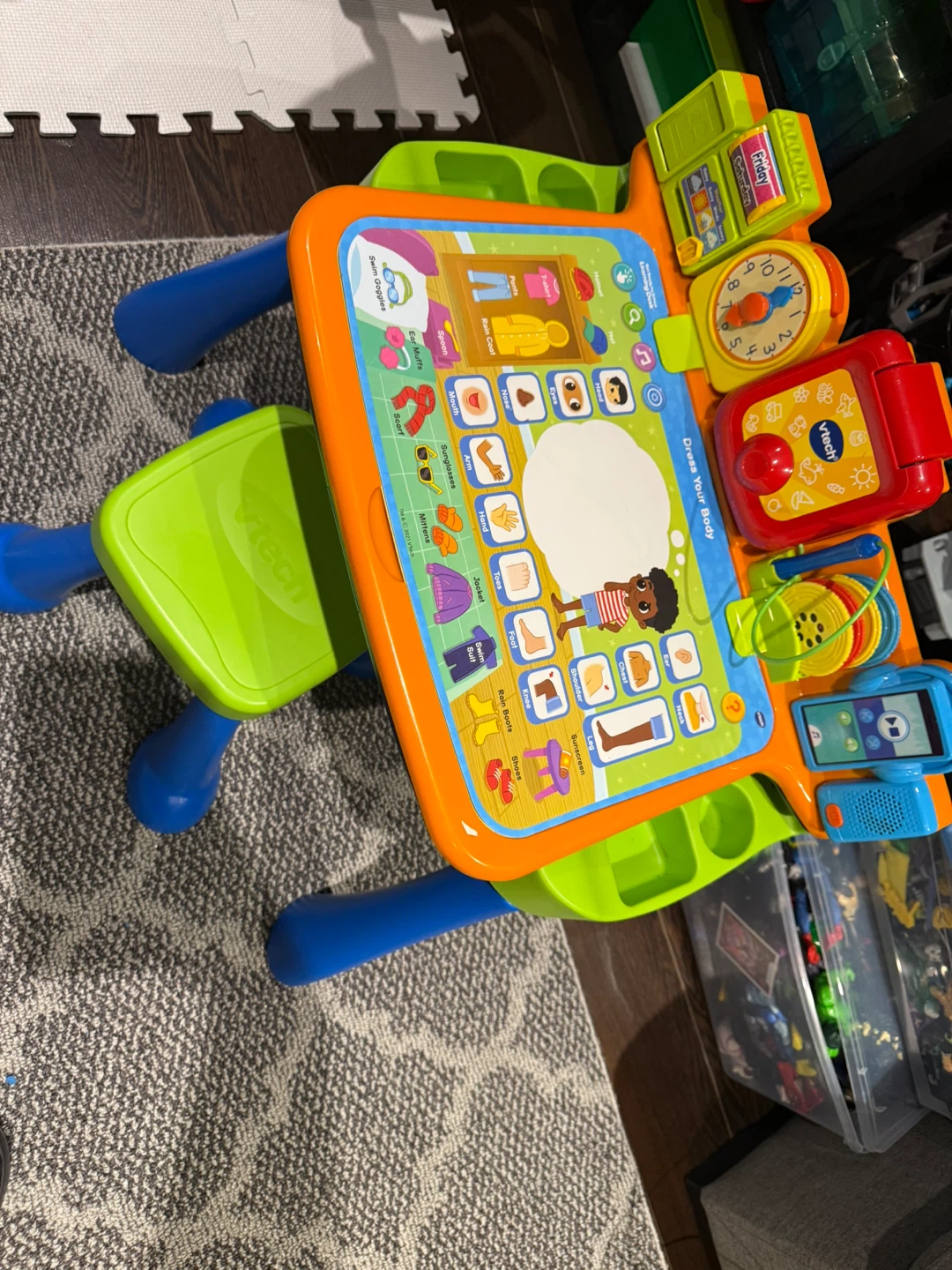 VTech Dress Your Body Learning Desk