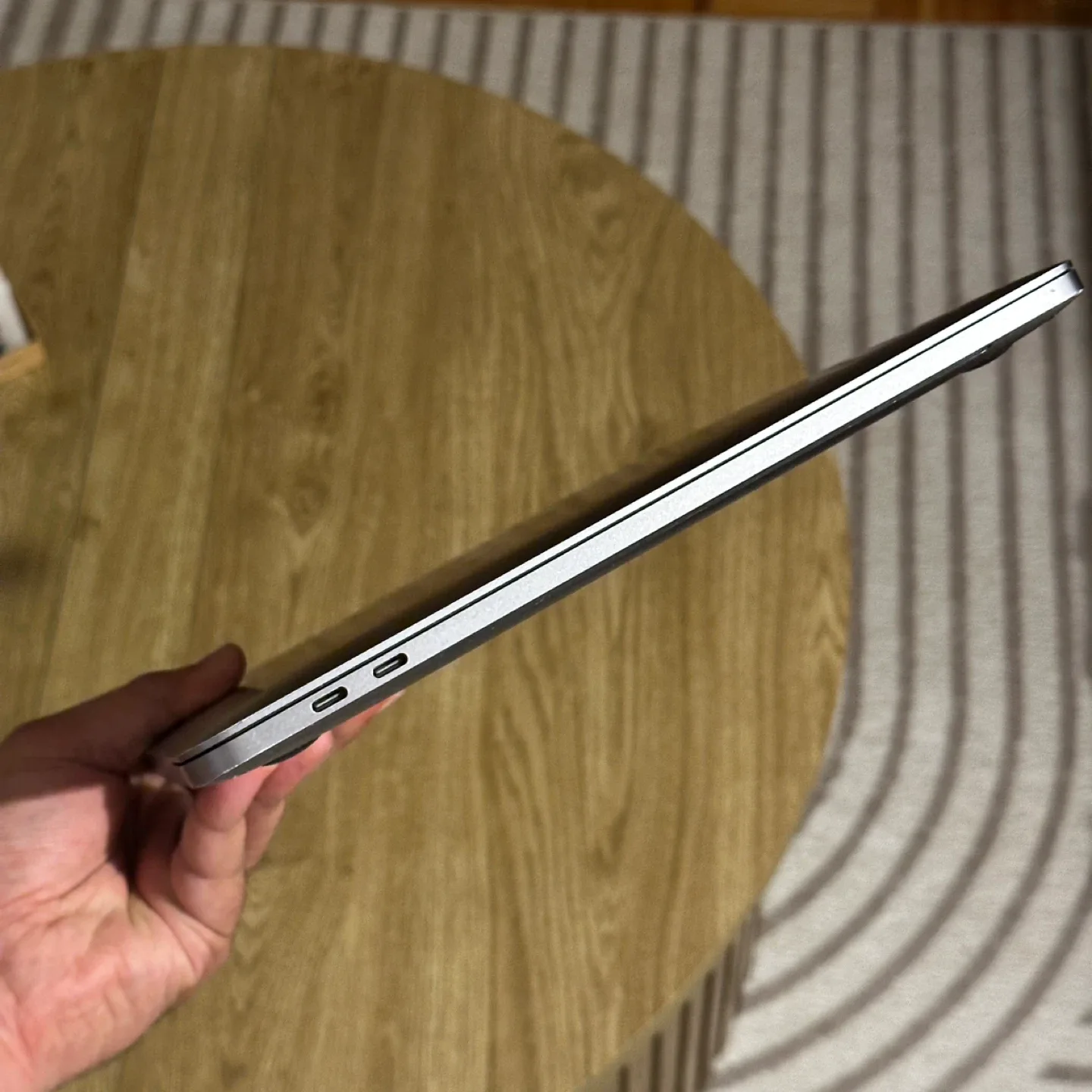 Apple MacBook Pro 2017 - 15 inches - i7 16/512 GB - Space Grey image indicator(9)