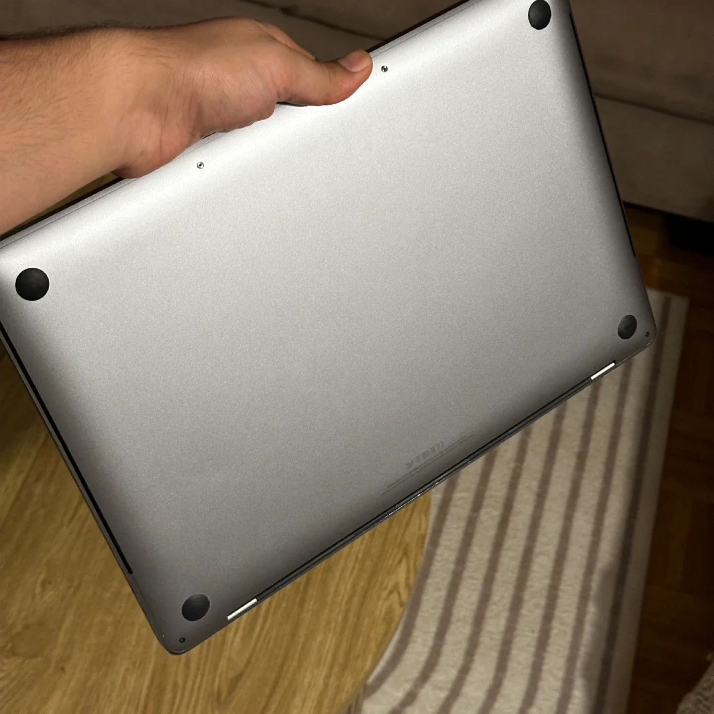 Apple MacBook Pro 2017 - 15 inches - i7 16/512 GB - Space Grey image indicator(7)