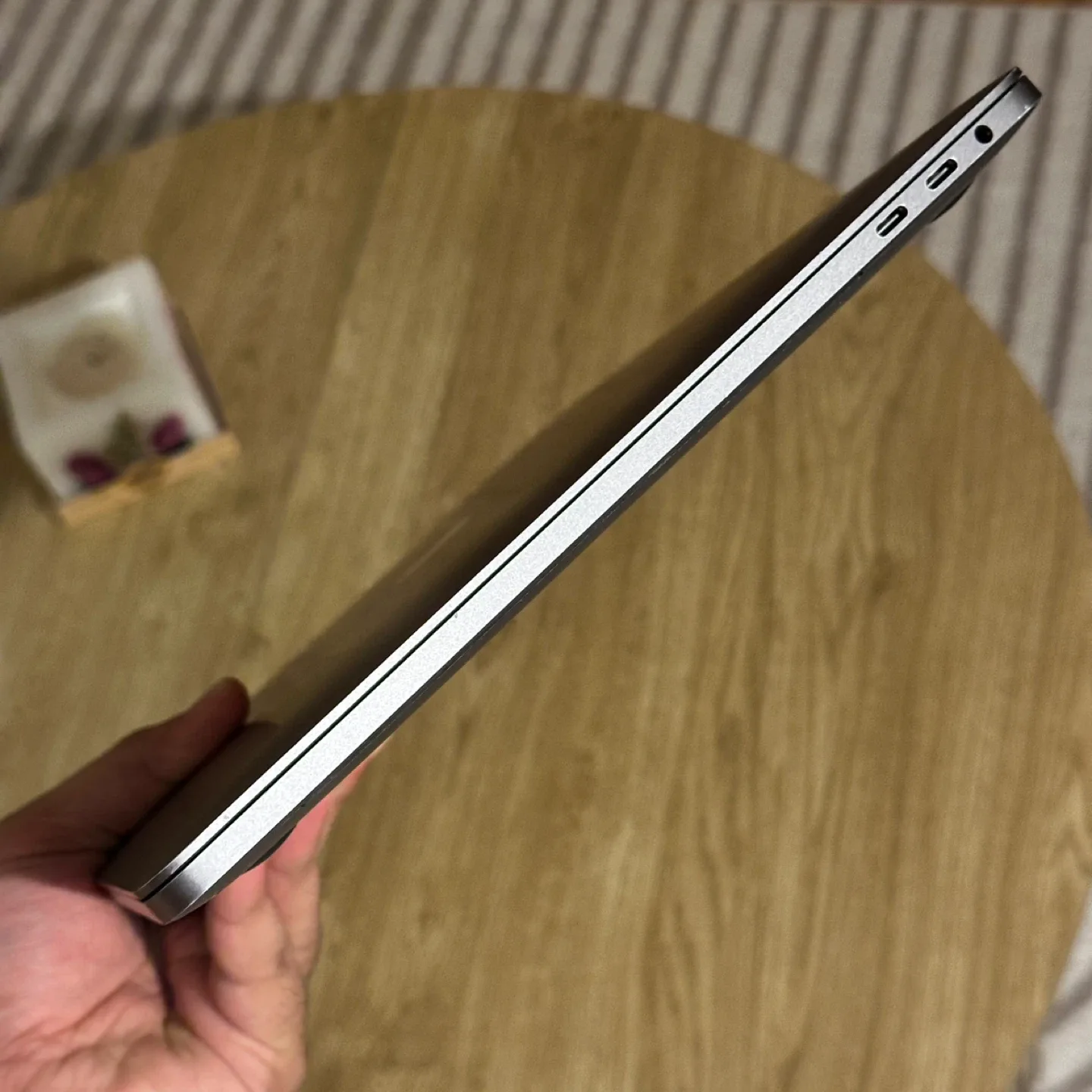 Apple MacBook Pro 2017 - 15 inches - i7 16/512 GB - Space Grey image indicator(5)