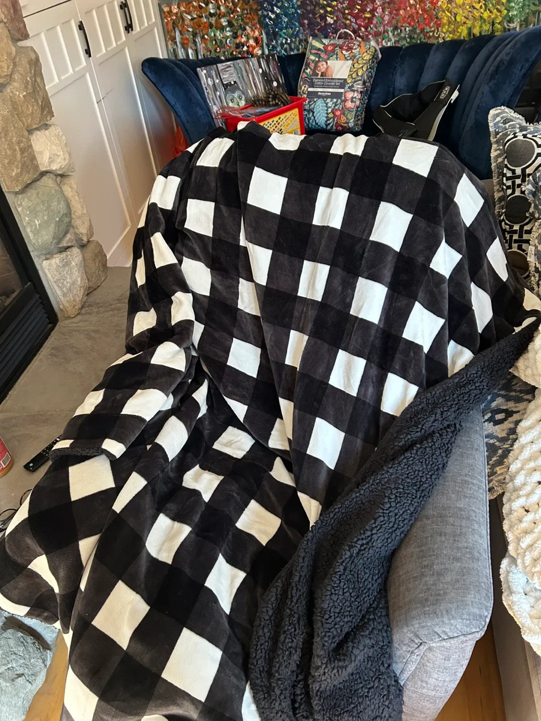 Xl Black & White Plaid Throw Blanket thumbnail