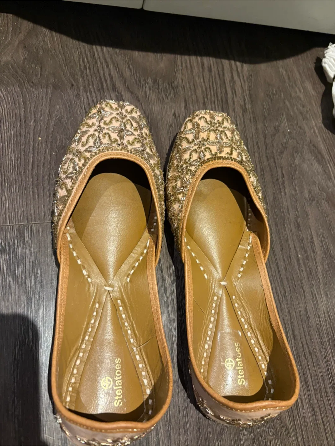 Stelatoes Women's Gold Embellished Jutti Shoes image indicator(2)