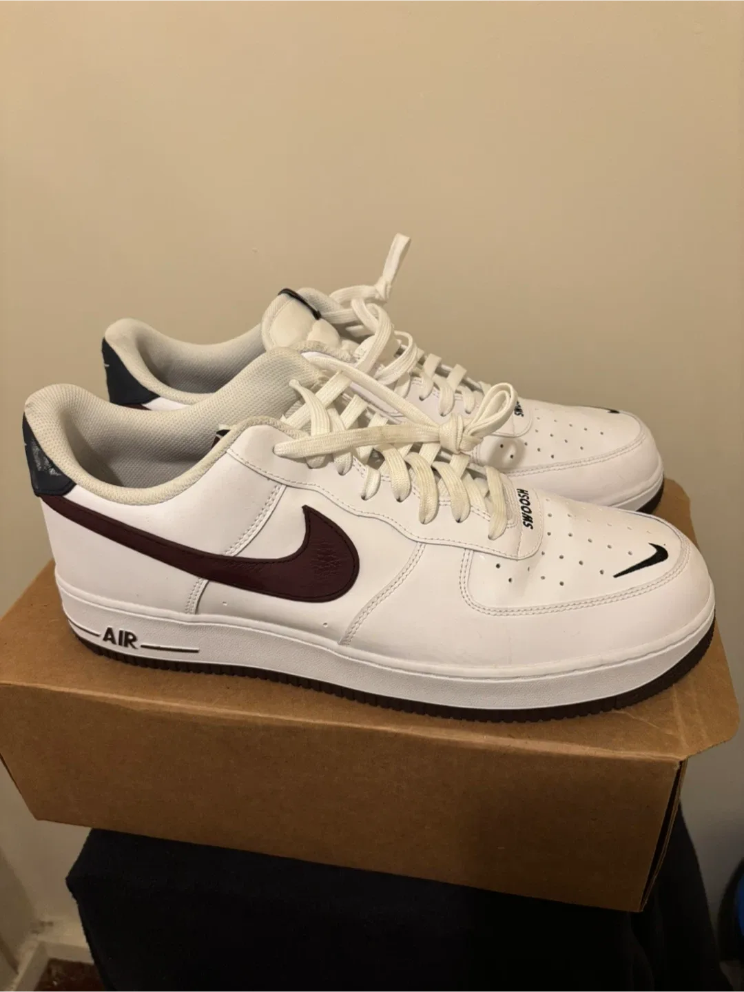 Nike Air Force 1 Low White/Burgundy image indicator(2)