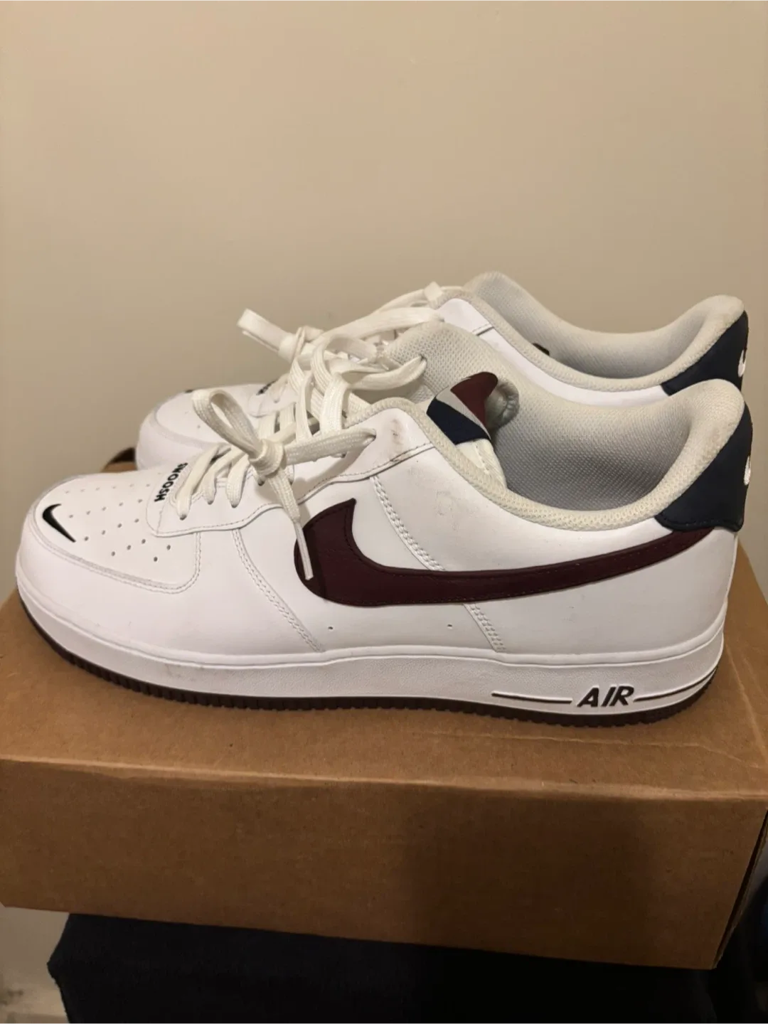 Nike Air Force 1 Low White/Burgundy thumbnail