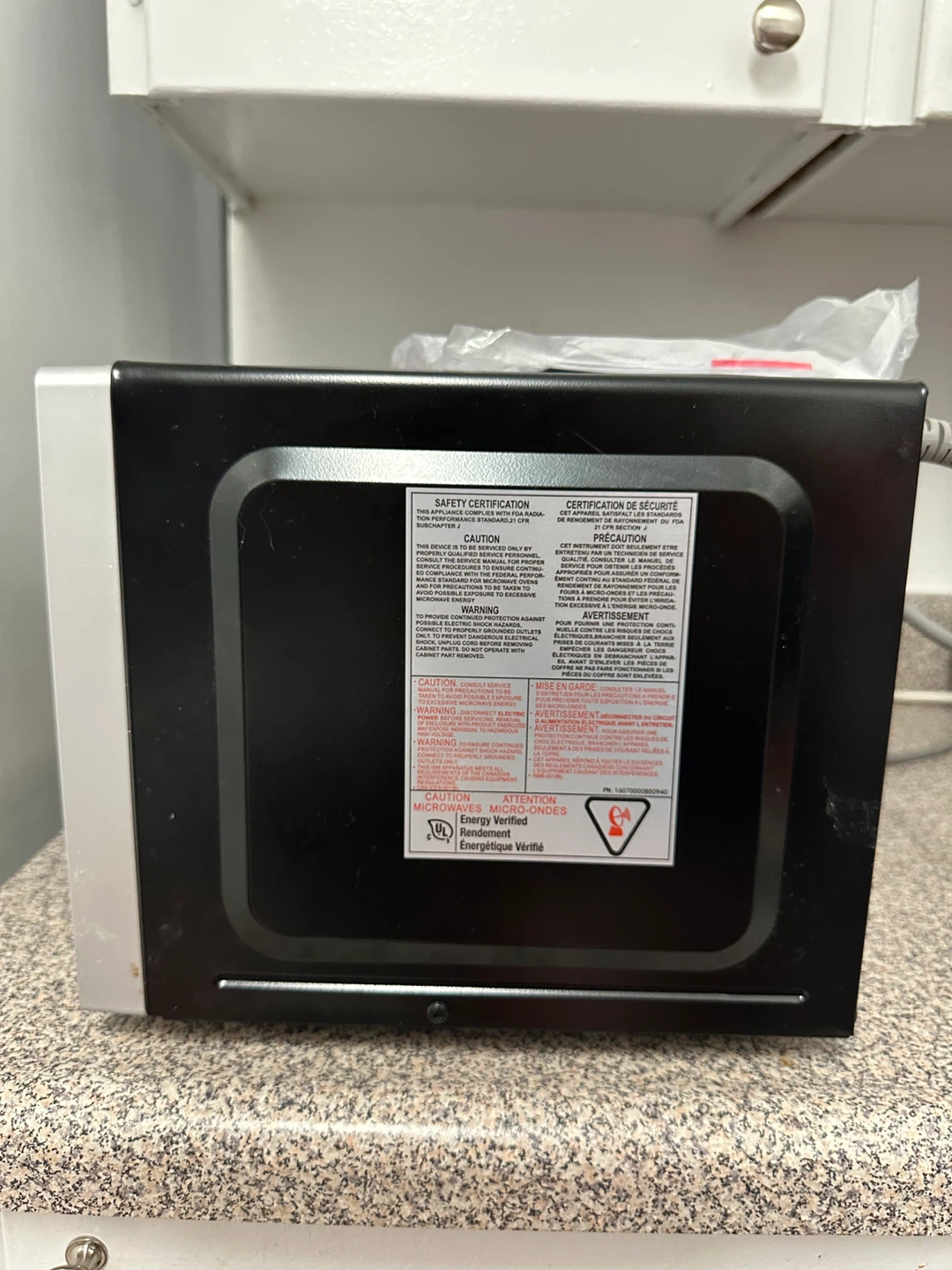 0.7 Cu ft Hamilton Beach Microwave - photo 4