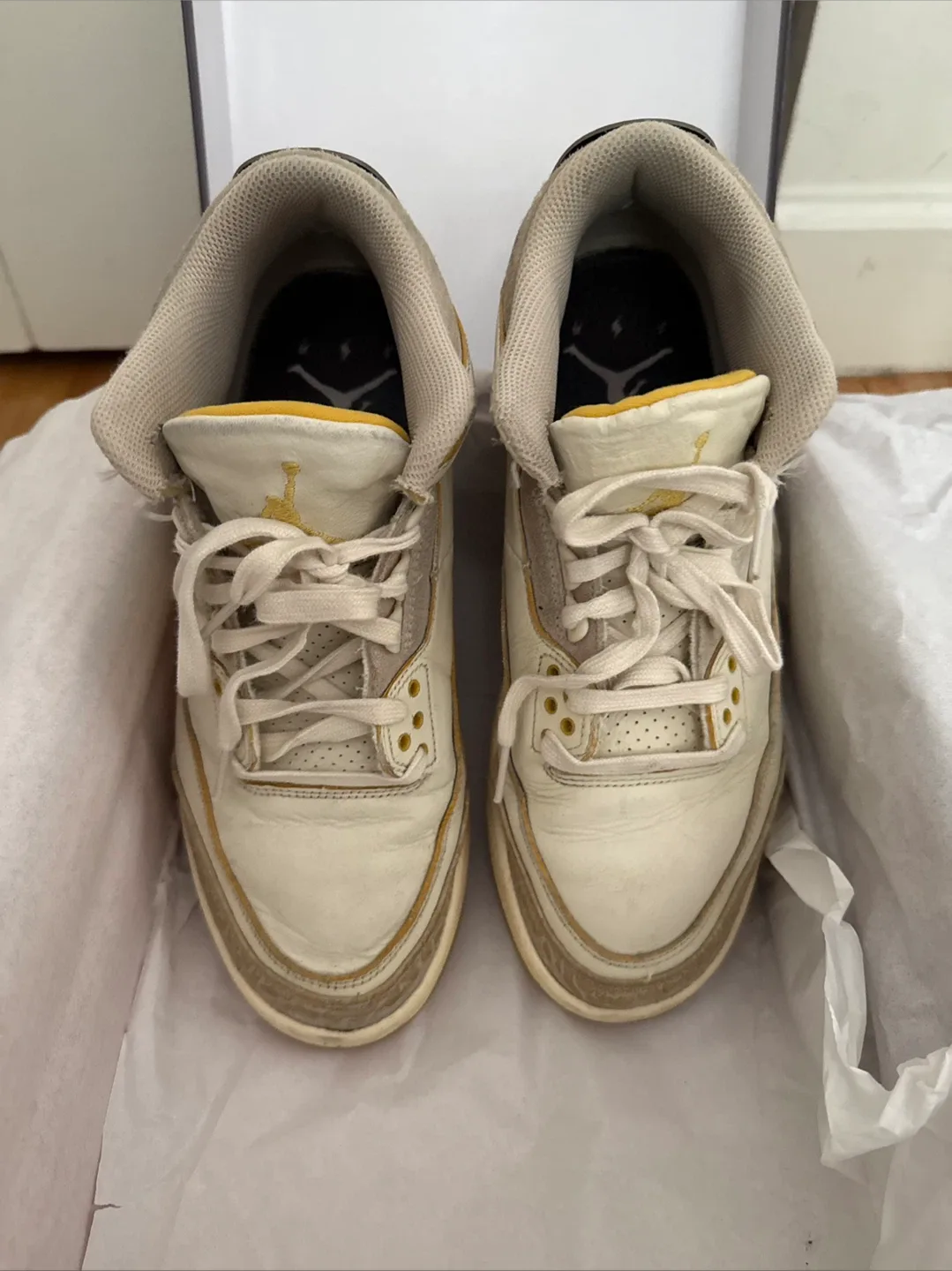 Jordan 3 Retro Muslin Size US 8 image indicator(3)