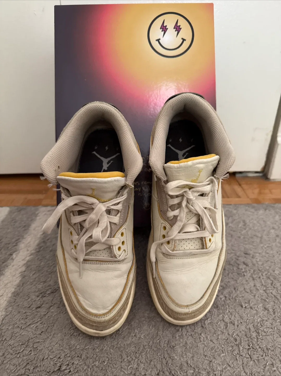 Jordan 3 Retro Muslin Size US 8 image indicator(6)