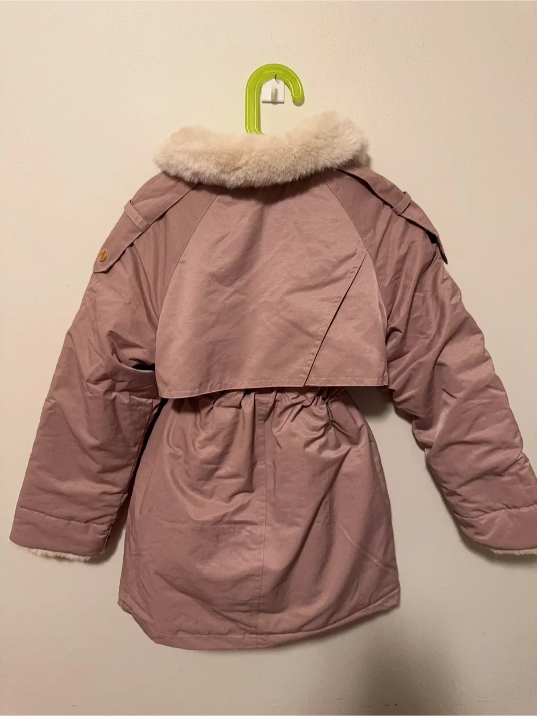Girls' Pink Winter Coat with Faux Fur Collar image indicator(3)