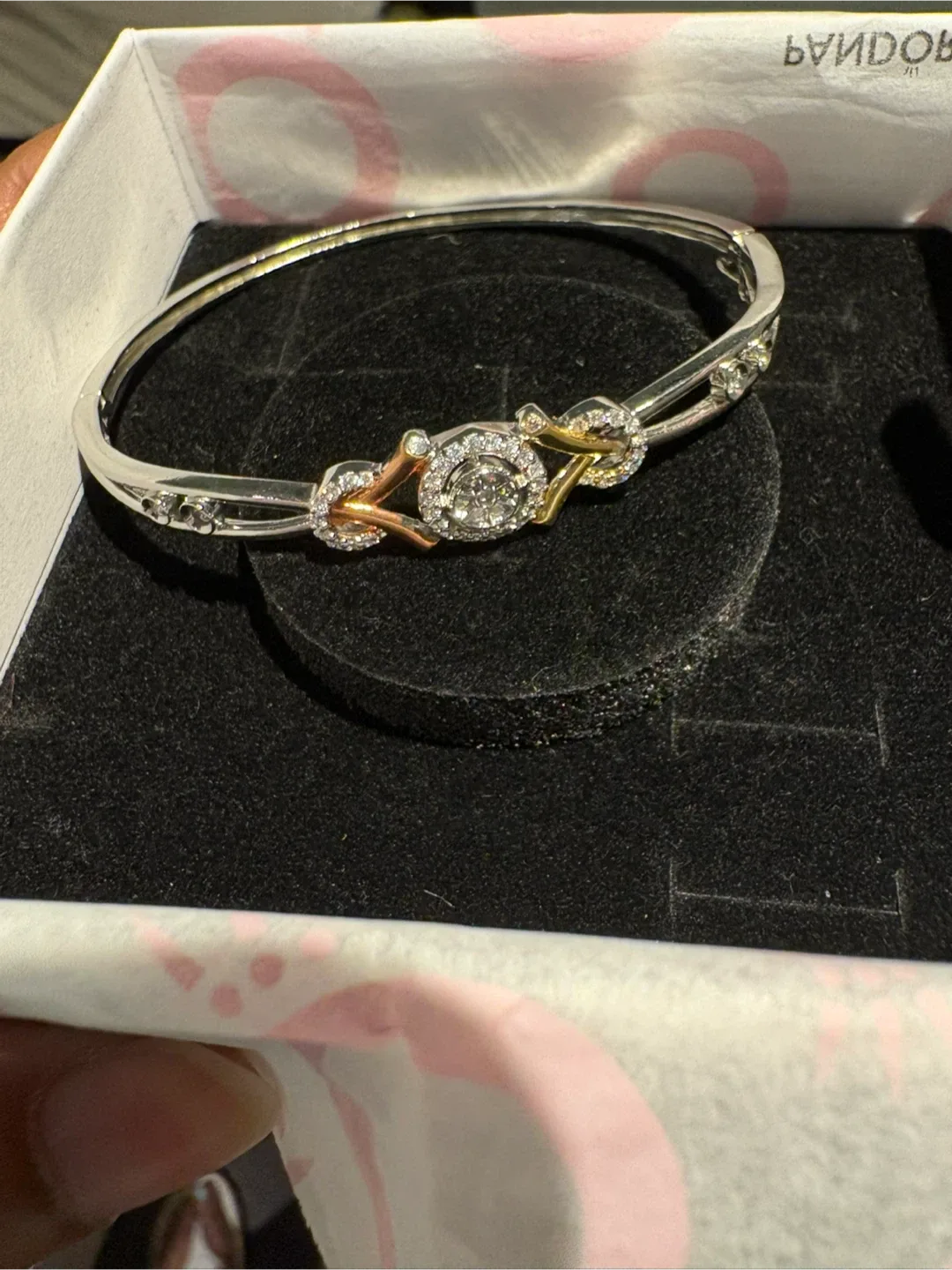 Pandora Bangle Bracelet image indicator(2)