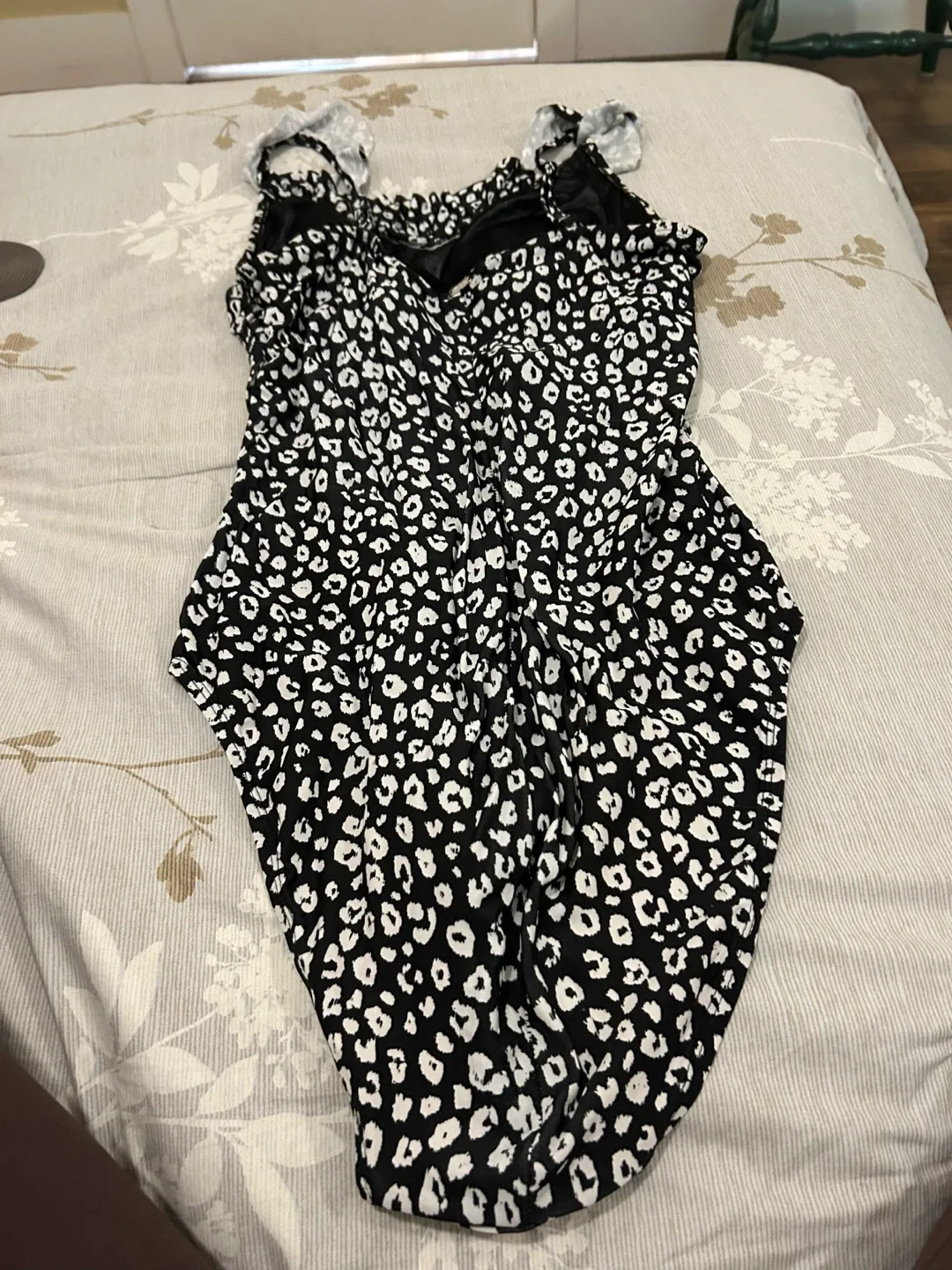 Size 12 Black & White Swimsuit image indicator(2)