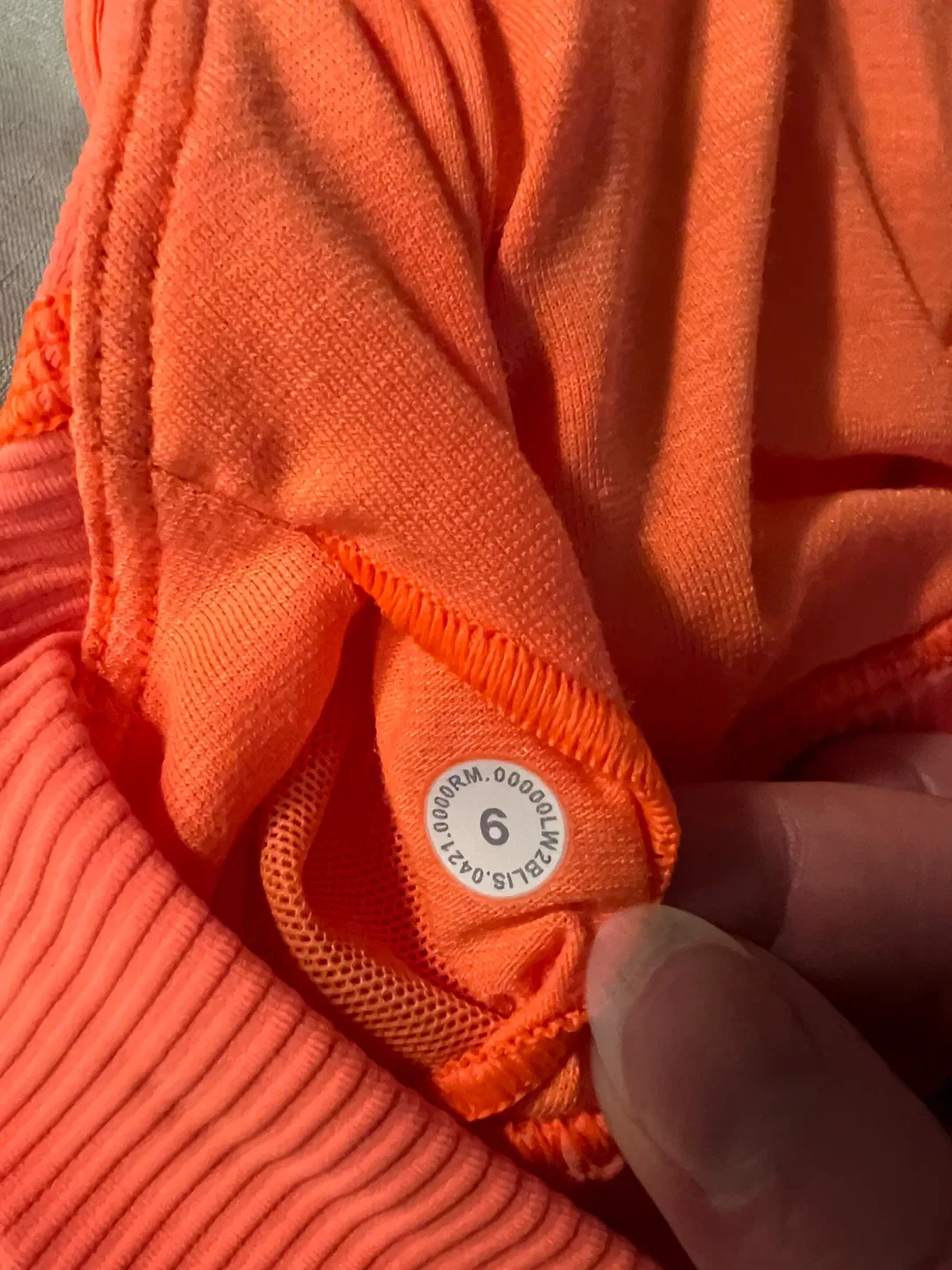 Lululemon Energy Longline Bra Ribbed Luxtreme *B-D Cups- size 6 image indicator(7)