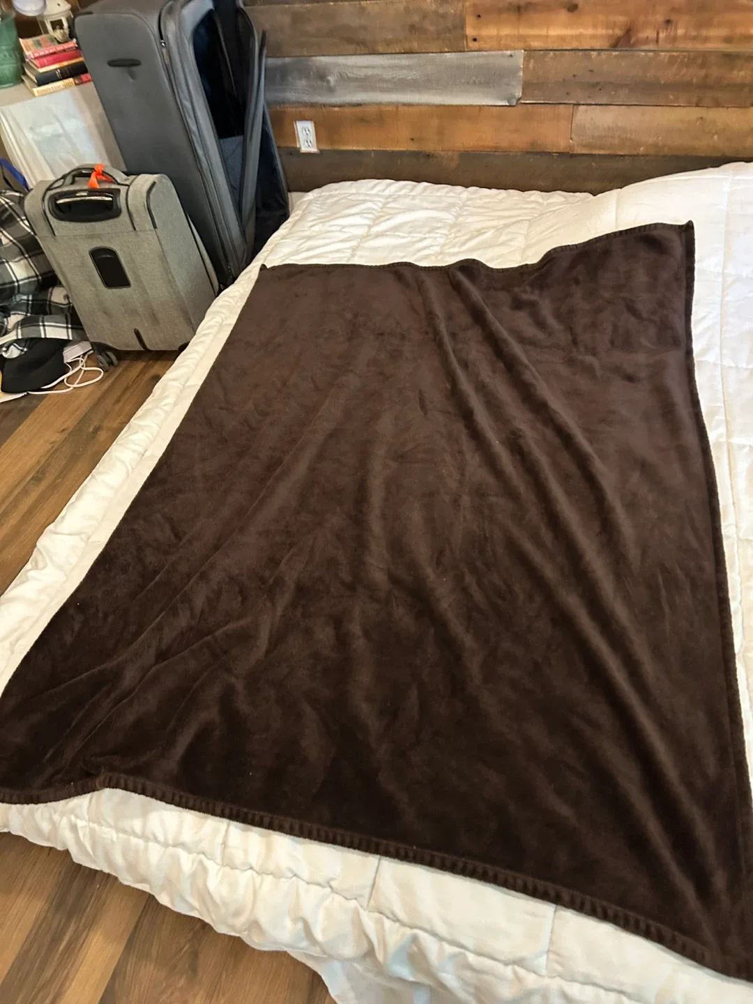 Brown Throw Blanket thumbnail
