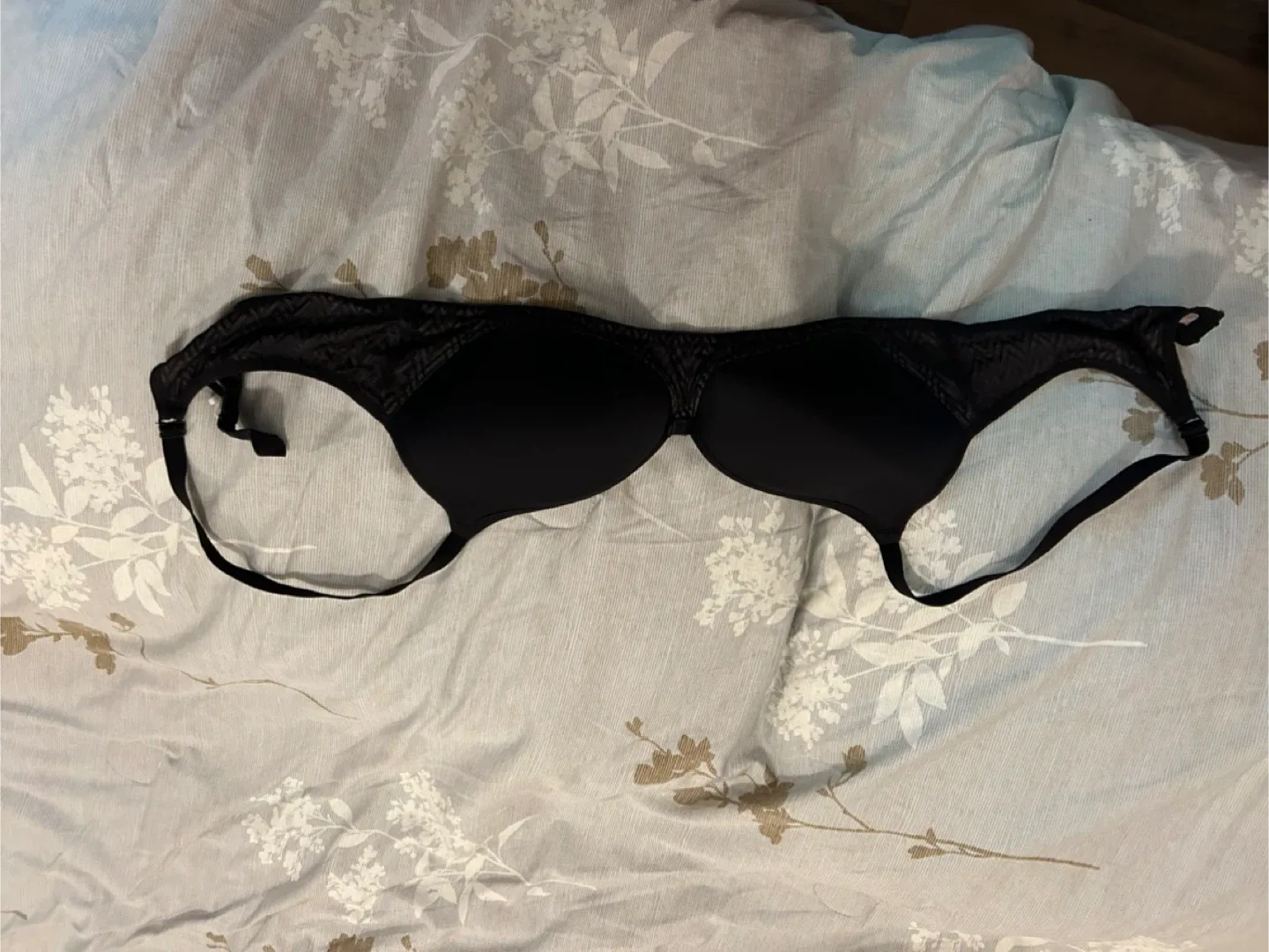 Black Bra size 34 b roughly thumbnail