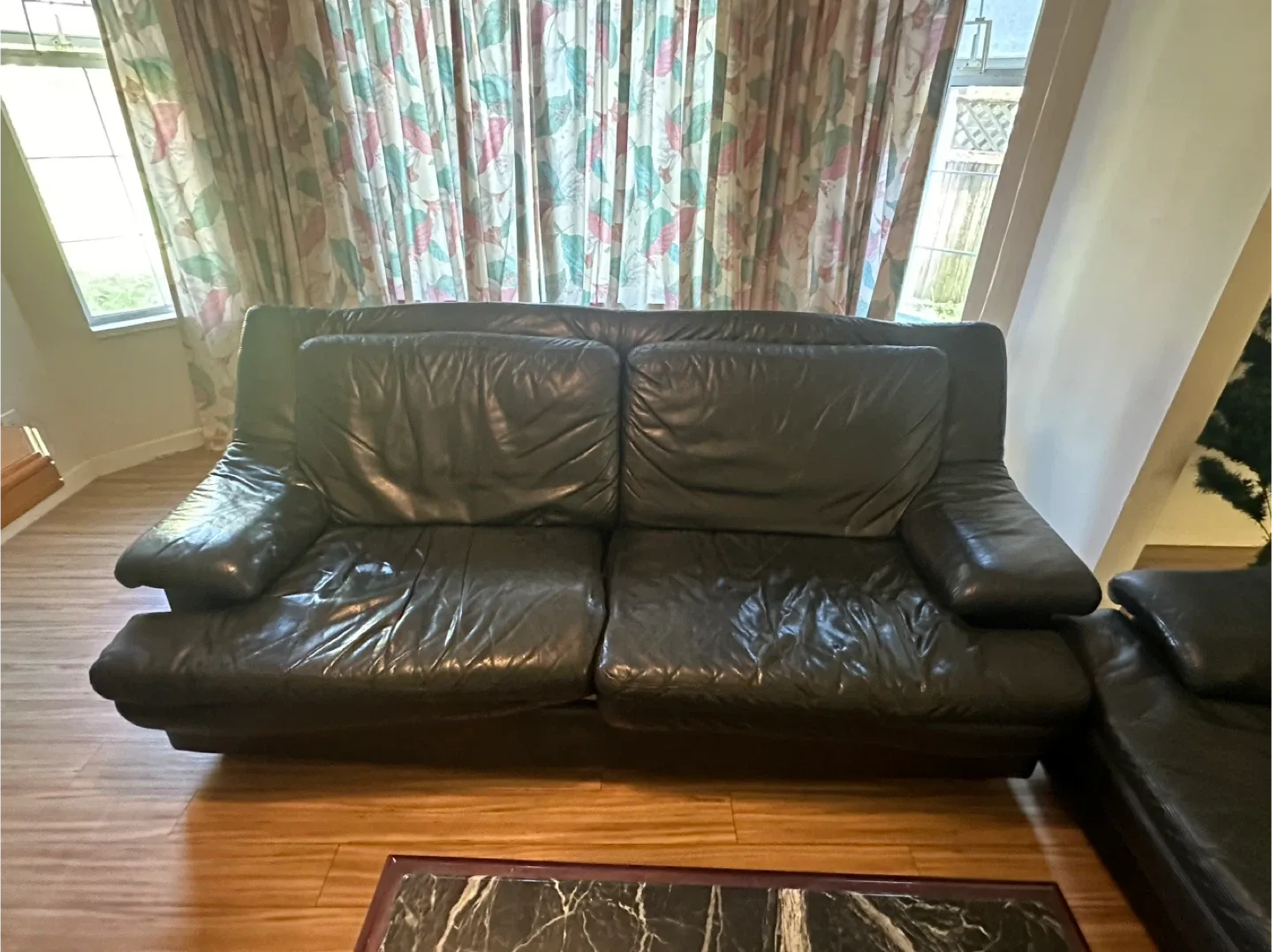 Leather Sofa Set & Marble Coffee Table image indicator(3)