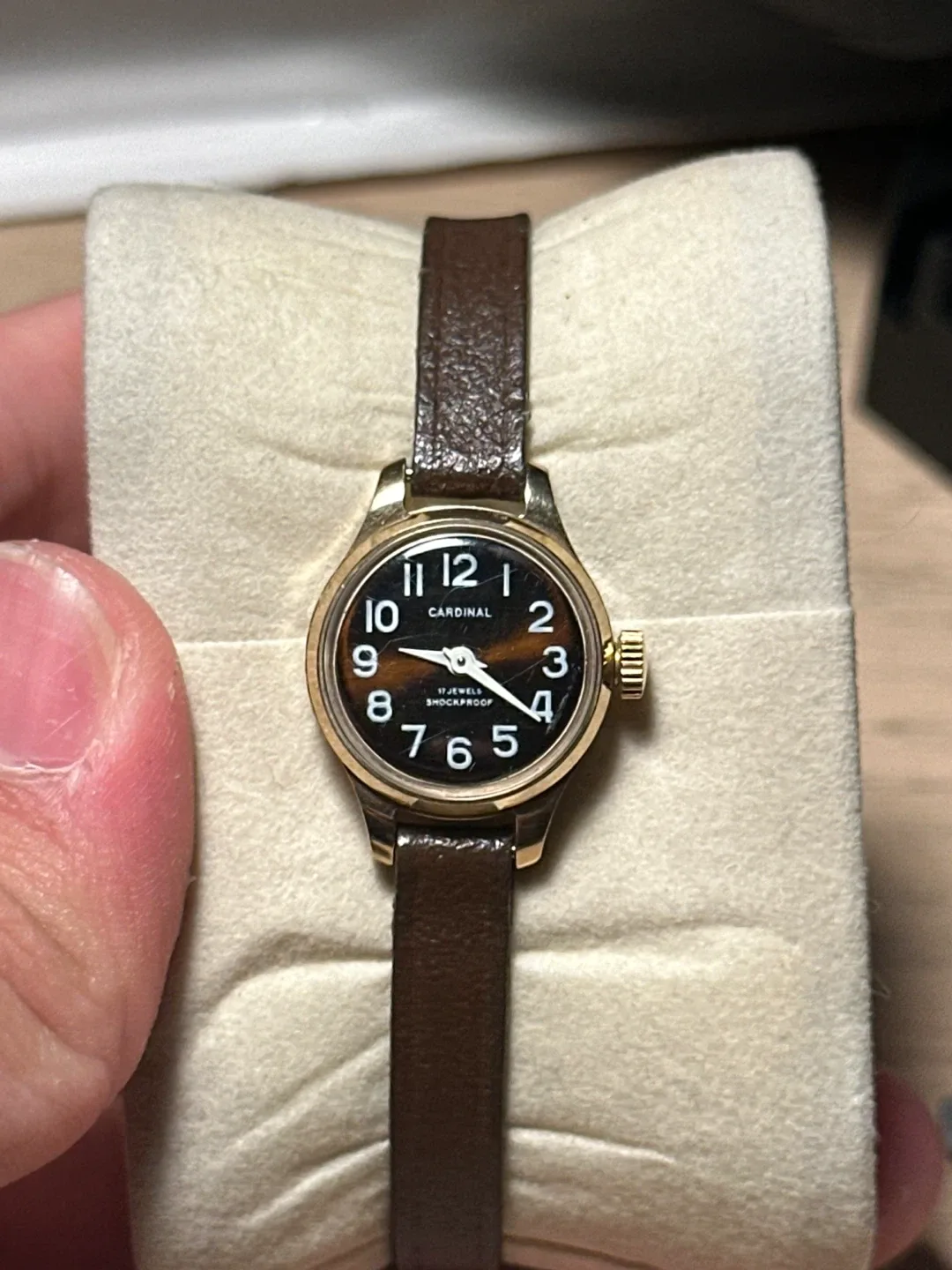 Cardinal 17 Jewels Shockproof Ladies Watch thumbnail