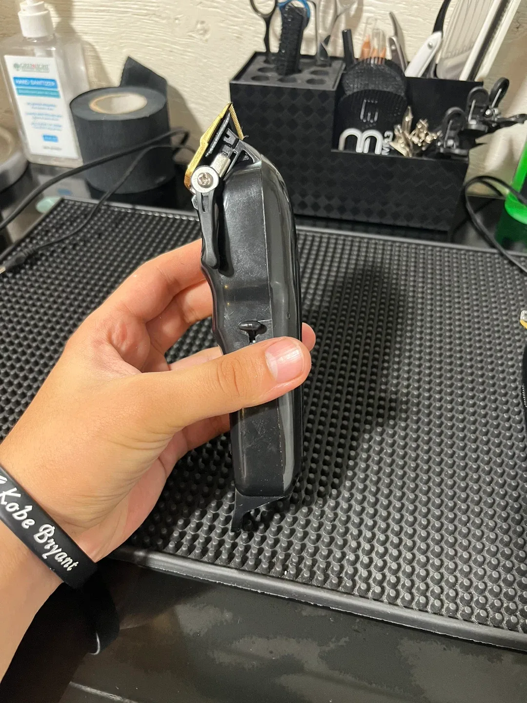 Wahl Magic Clip Cordless Barber Combo Kit image indicator(4)