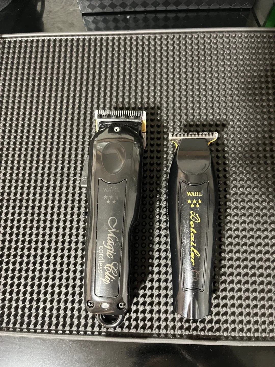 Wahl Magic Clip Cordless Barber Combo Kit image indicator(2)