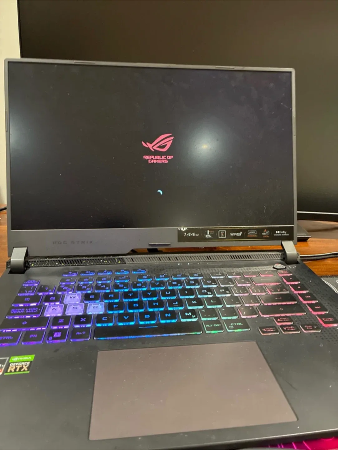 ASUS ROG Strix Gaming Laptop image indicator(2)