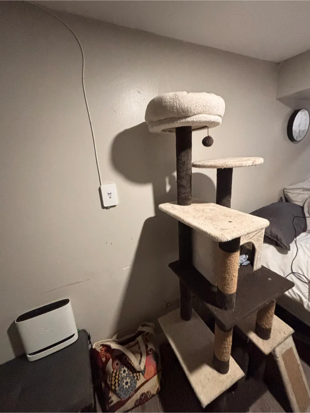 Cat Tree/Scratching Post image indicator(6)