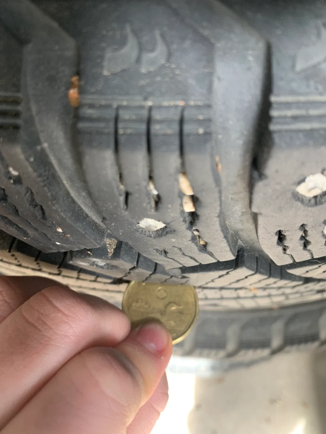 Nokian Hakkapeliitta 215/65R16 Winter Tires image indicator(7)