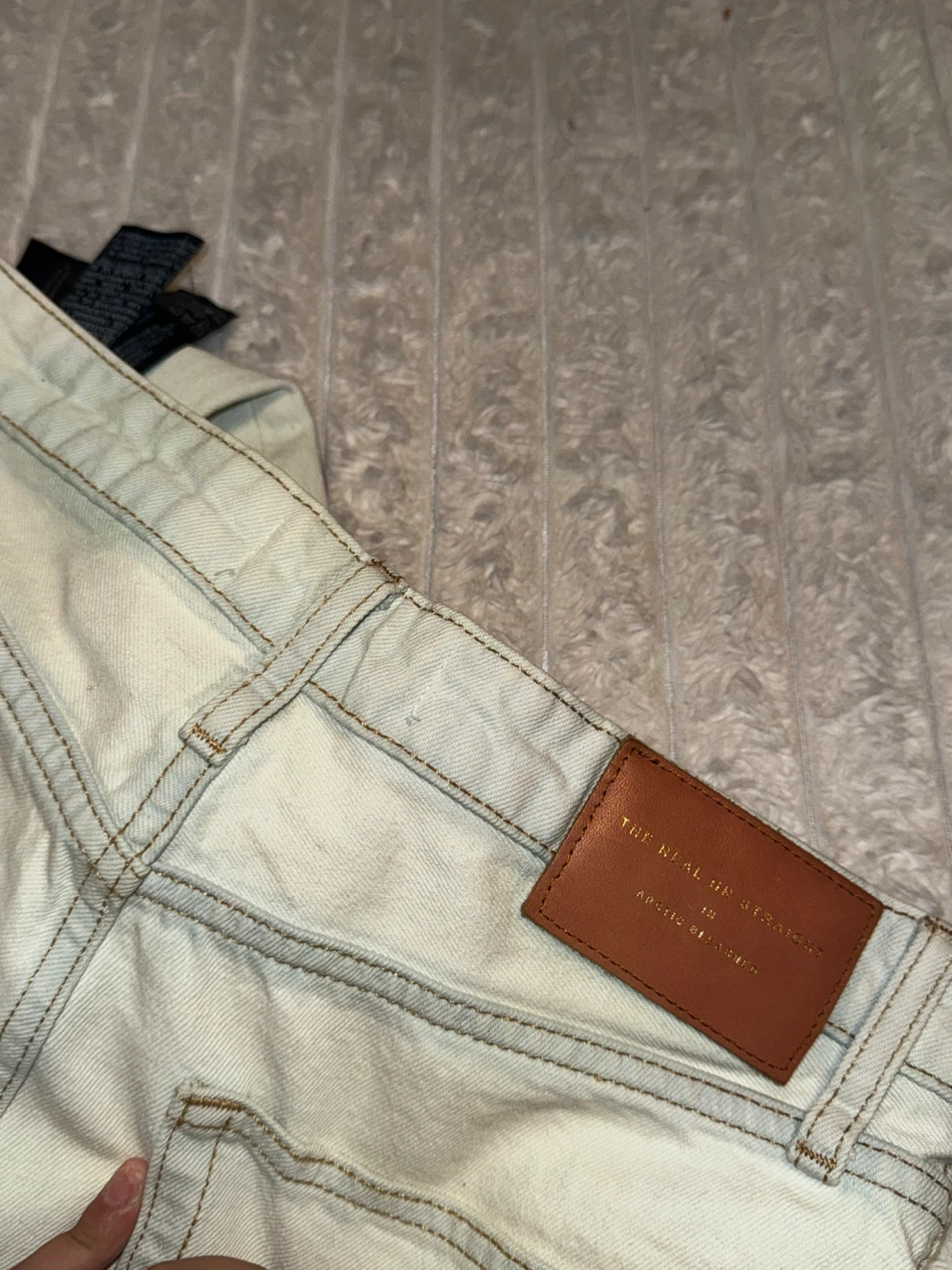 Zara 'The Real HR Straight' Arctic Bleached Jeans - Size 38 - photo 4