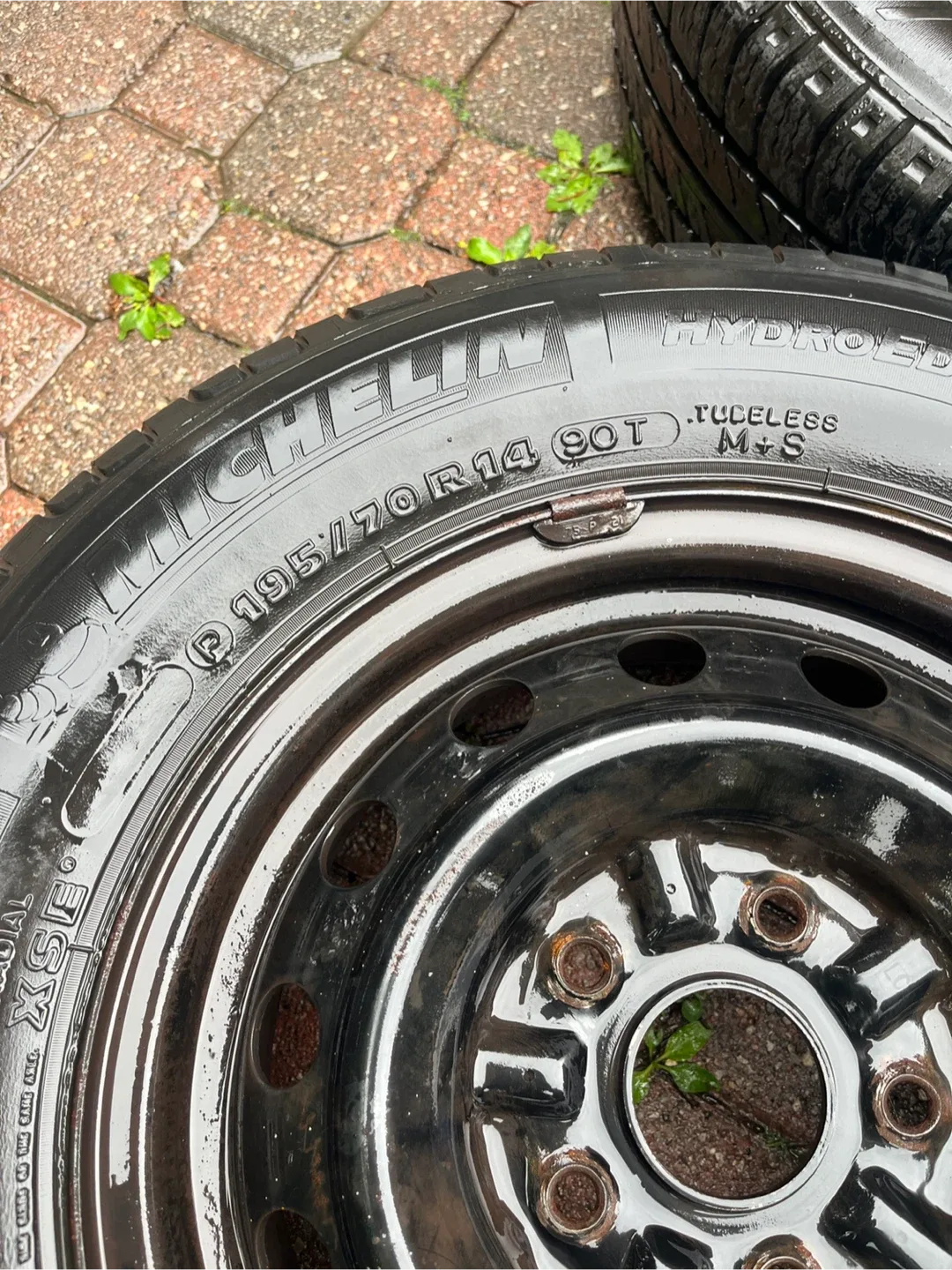 michelin tires 195/70R14 & rims 5x114.3 image indicator(2)