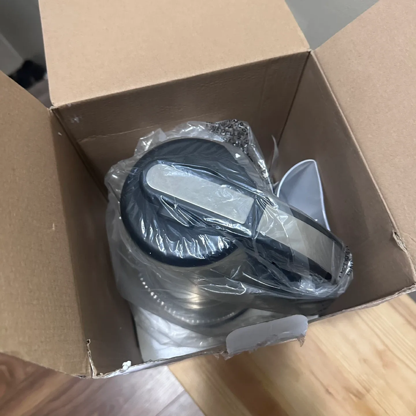 Hamilton Beach 1.7L Electric Kettle image indicator(2)