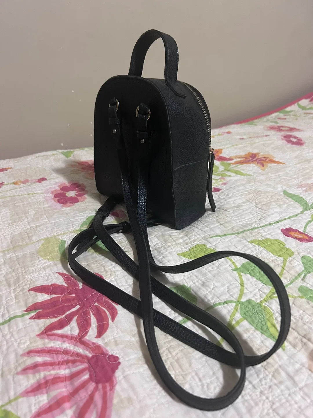 Black Mini Backpack image indicator(2)