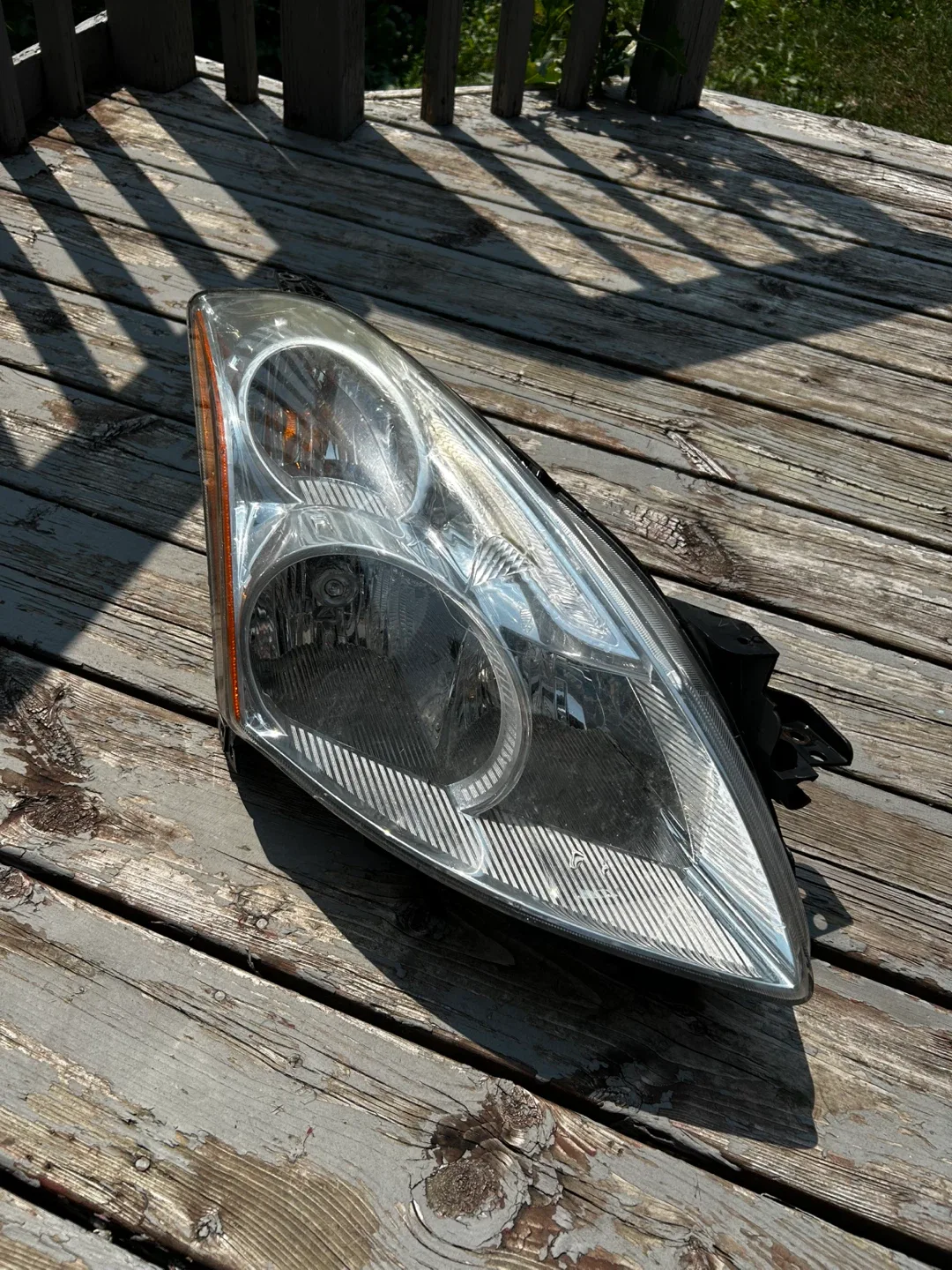 Nissan Altima  Headlight and taillight Assembly image indicator(4)