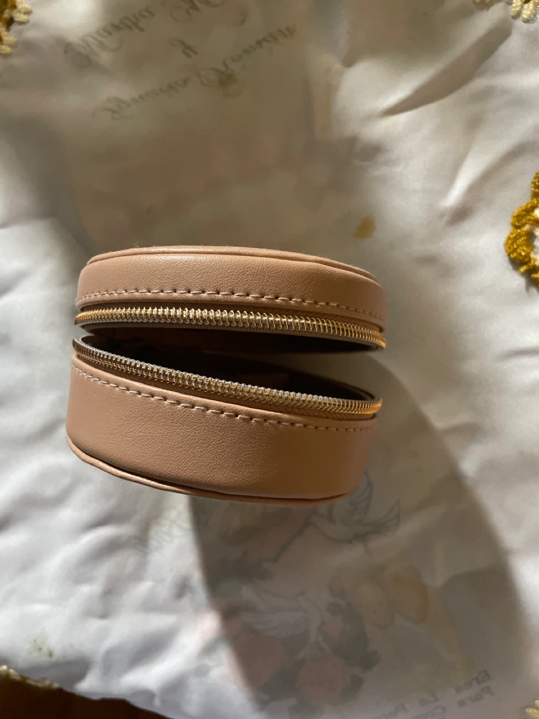 Round Jewelry Travel Case - Peach