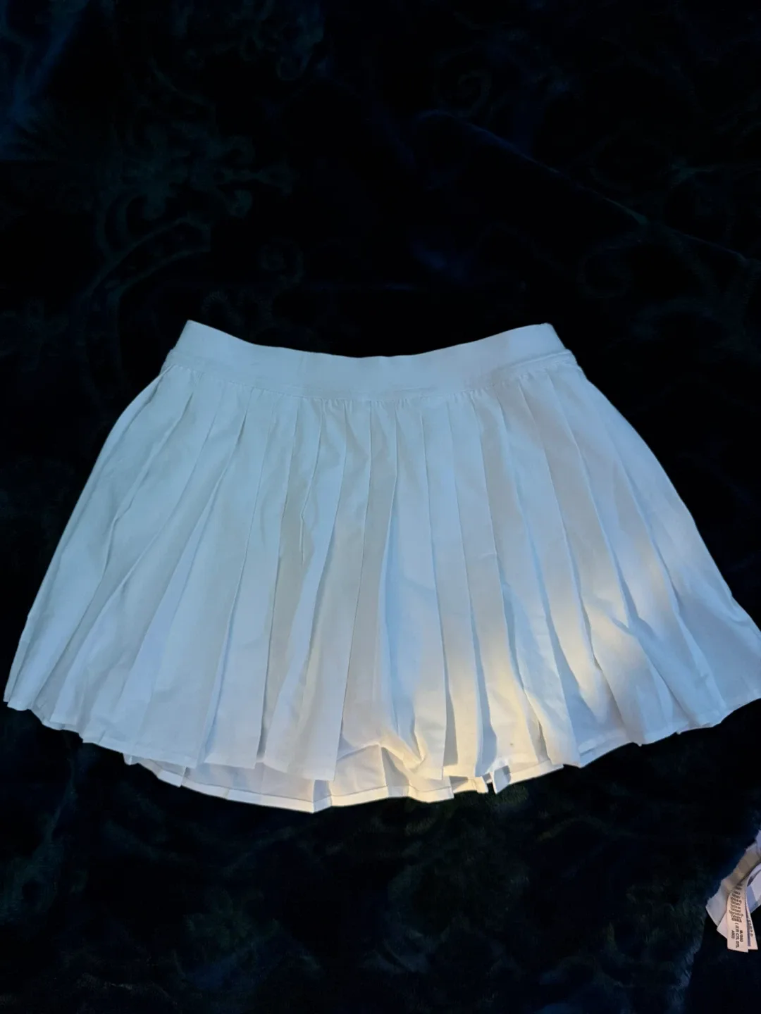 Lululemon White Pleated Tennis Skirt image indicator(2)