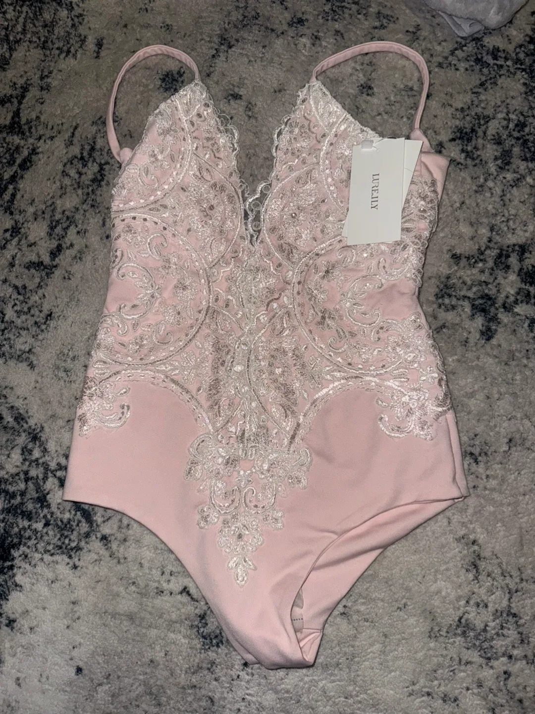 Le LILY Pink Lace Bodysuit thumbnail