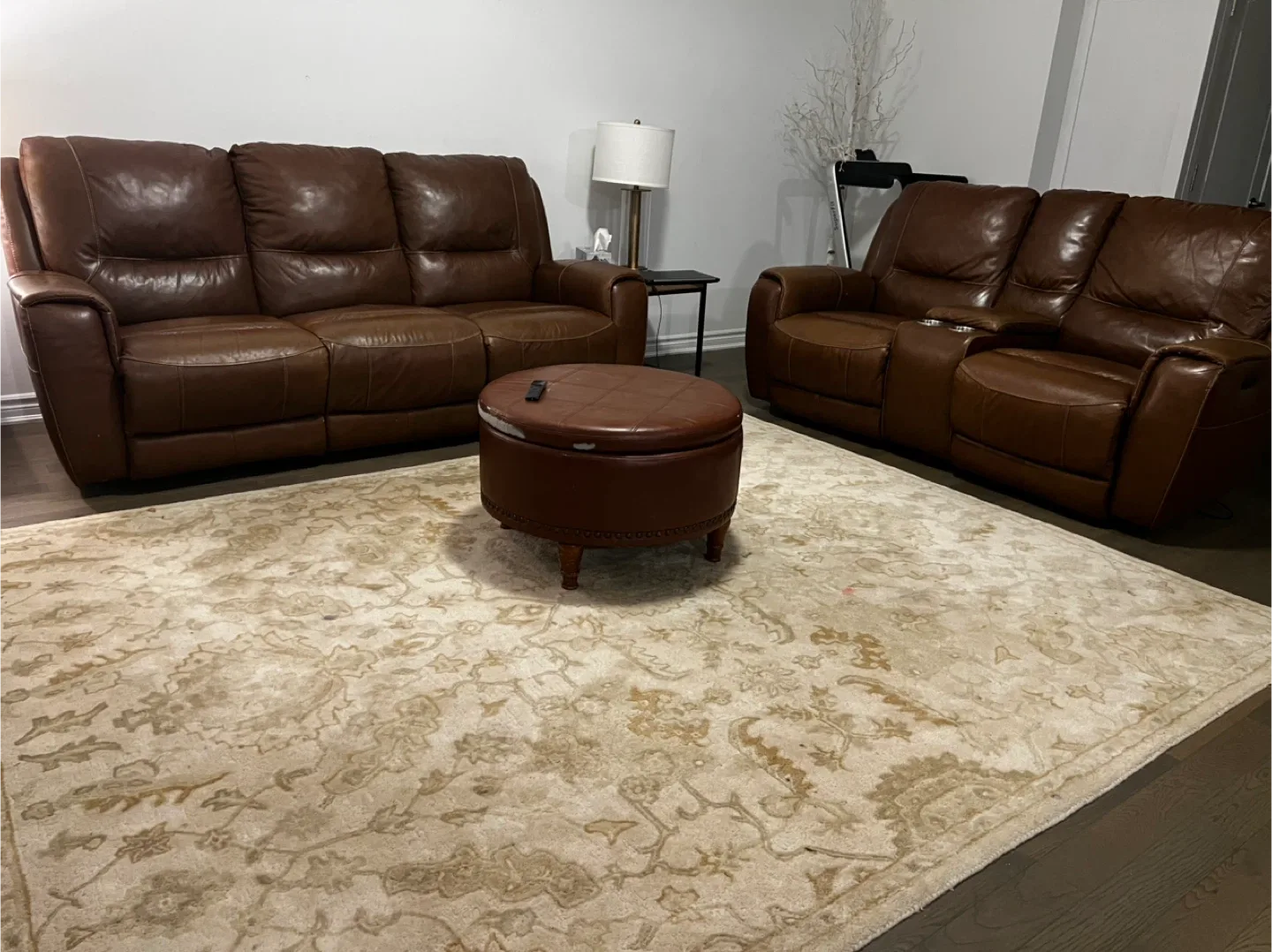 Brown Leather Reclining Sofa Set image indicator(5)