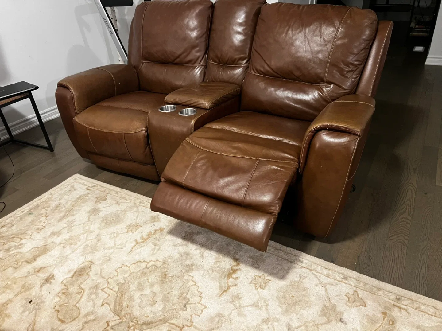 Brown Leather Reclining Sofa Set image indicator(6)