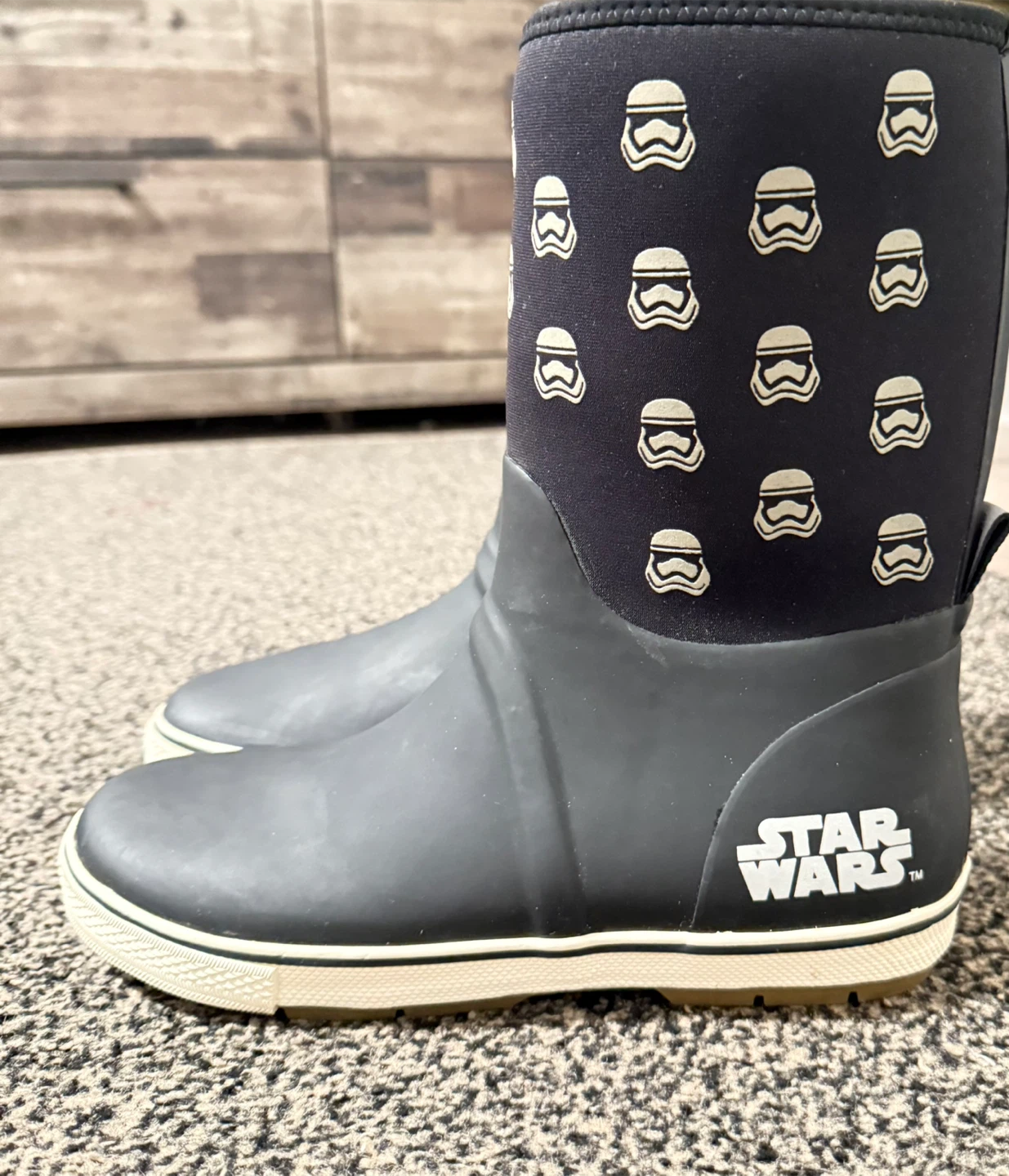 Zara Star Wars Stormtrooper Rain Boots - Size 6/7 - photo 2