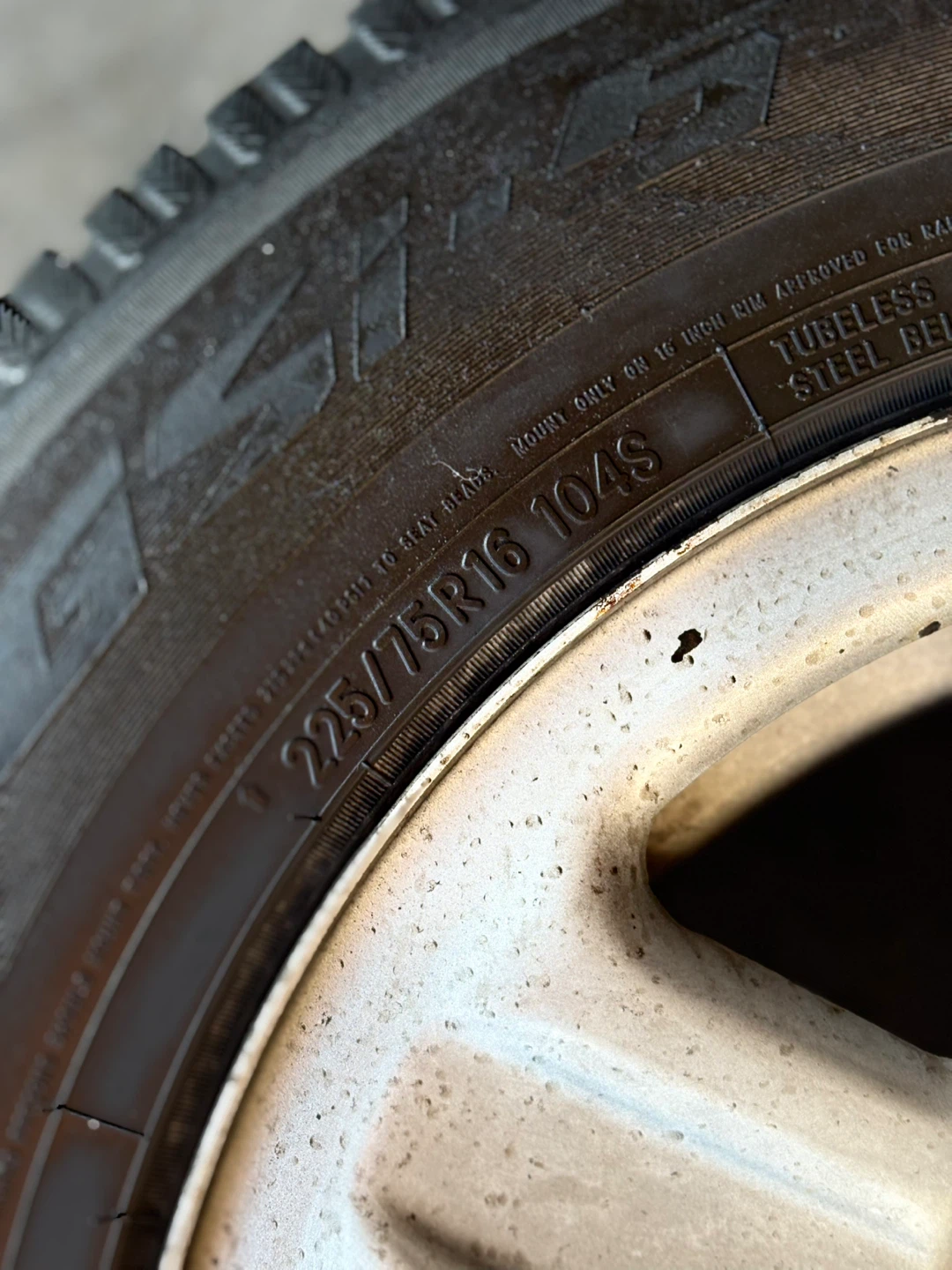 Toyo 225/75R16 Winter Tires - Set of 4 - photo 4