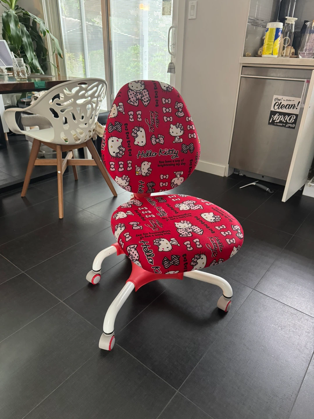 Sinomax hello kitty Adjustable Chair - Hello Kitty - photo 4