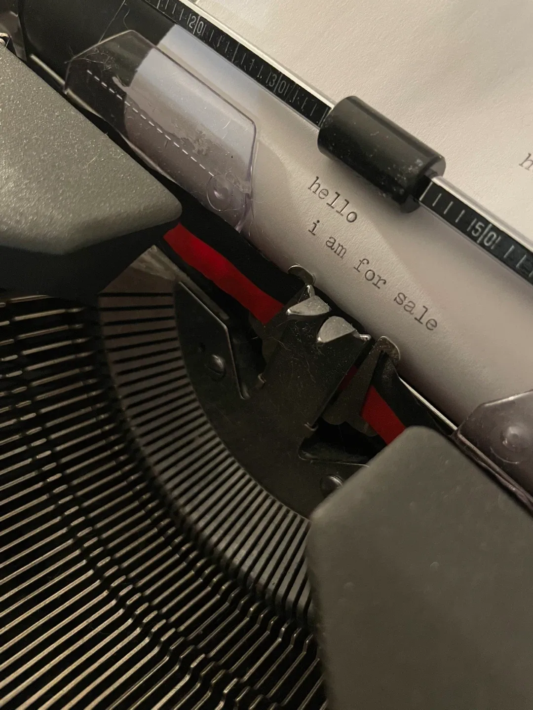 Olympia International B12 Typewriter image indicator(2)