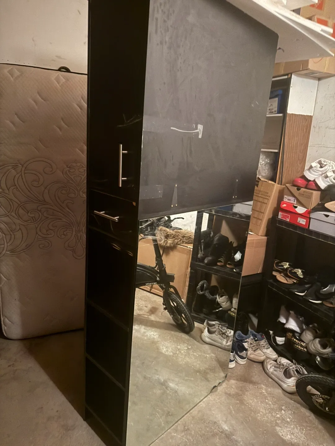 Used Furniture Lot image indicator(4)