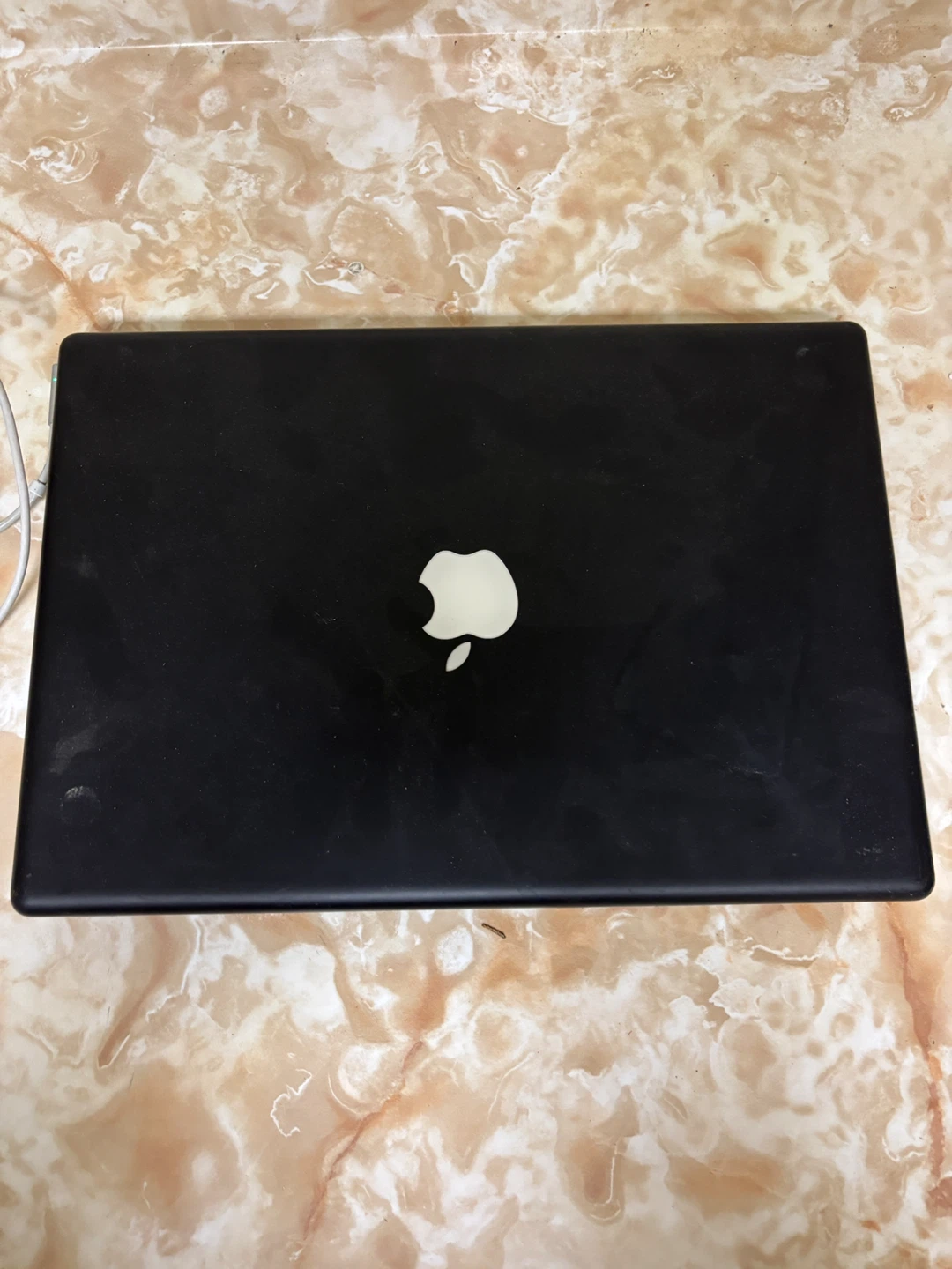 Apple MacBook A1181 (Cracked Screen) - photo 3