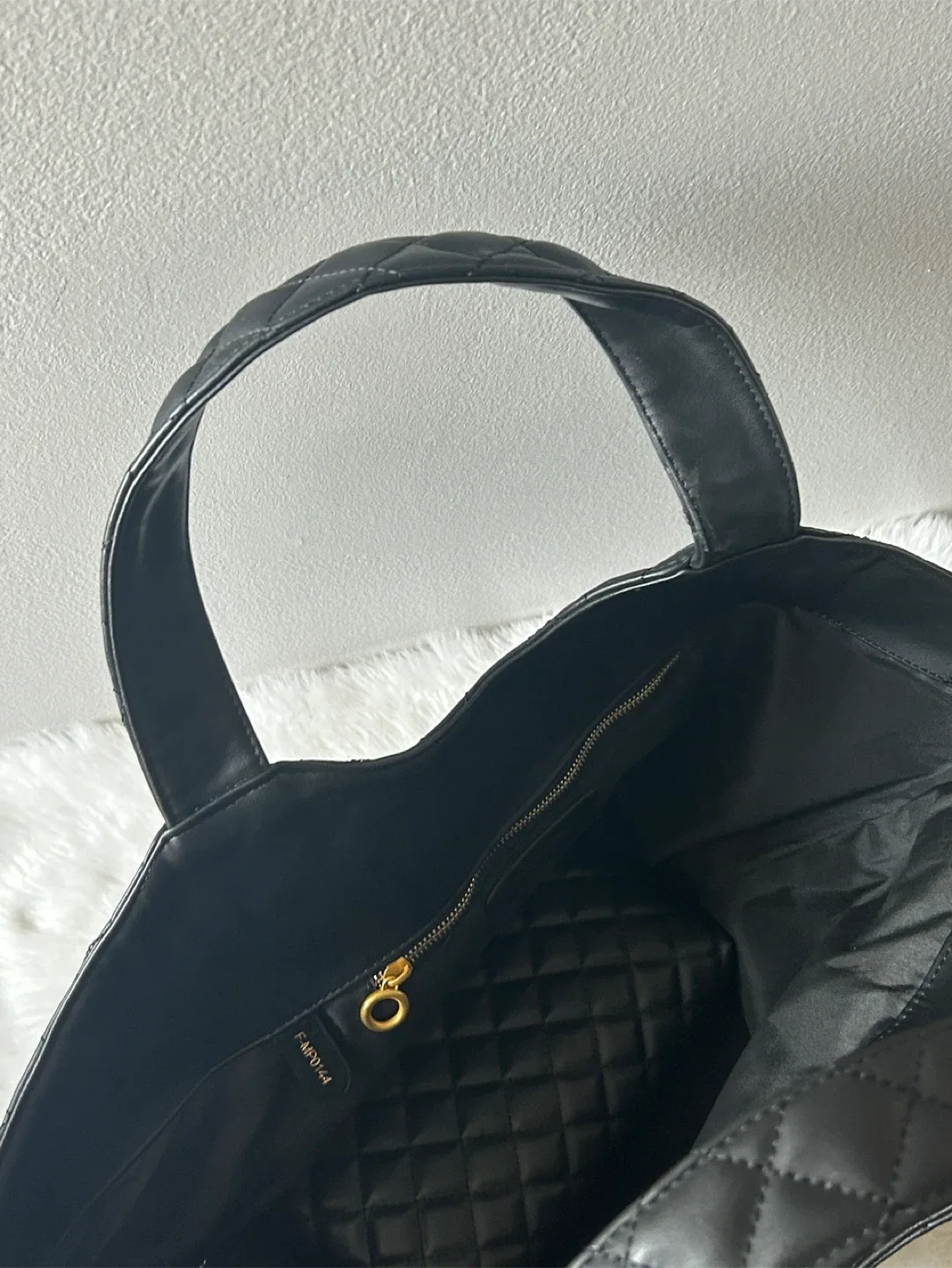 Saint Laurent Icare Quilted Lambskin Black Tote image indicator(4)