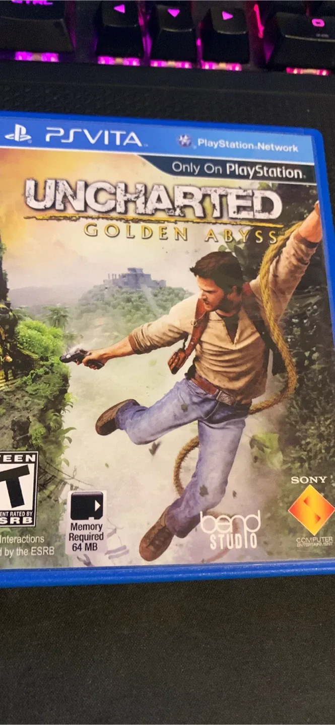 PS Vita Games: All-Stars, Walking Dead, Soul Sacrifice + image indicator(8)