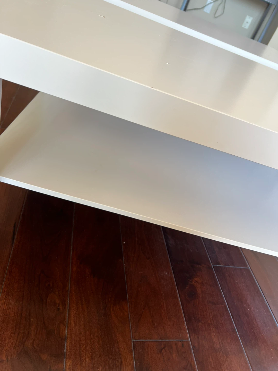White coffee Table - only for 10$ - photo 3