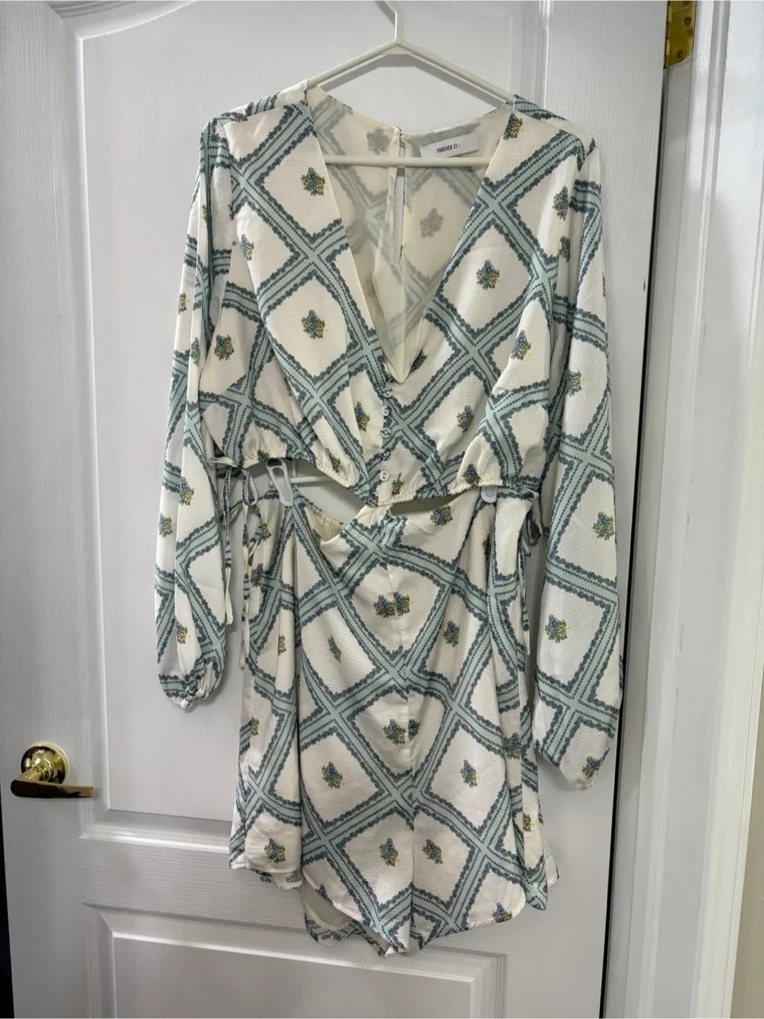 Forever 21 Romper - Floral Pattern size XL thumbnail
