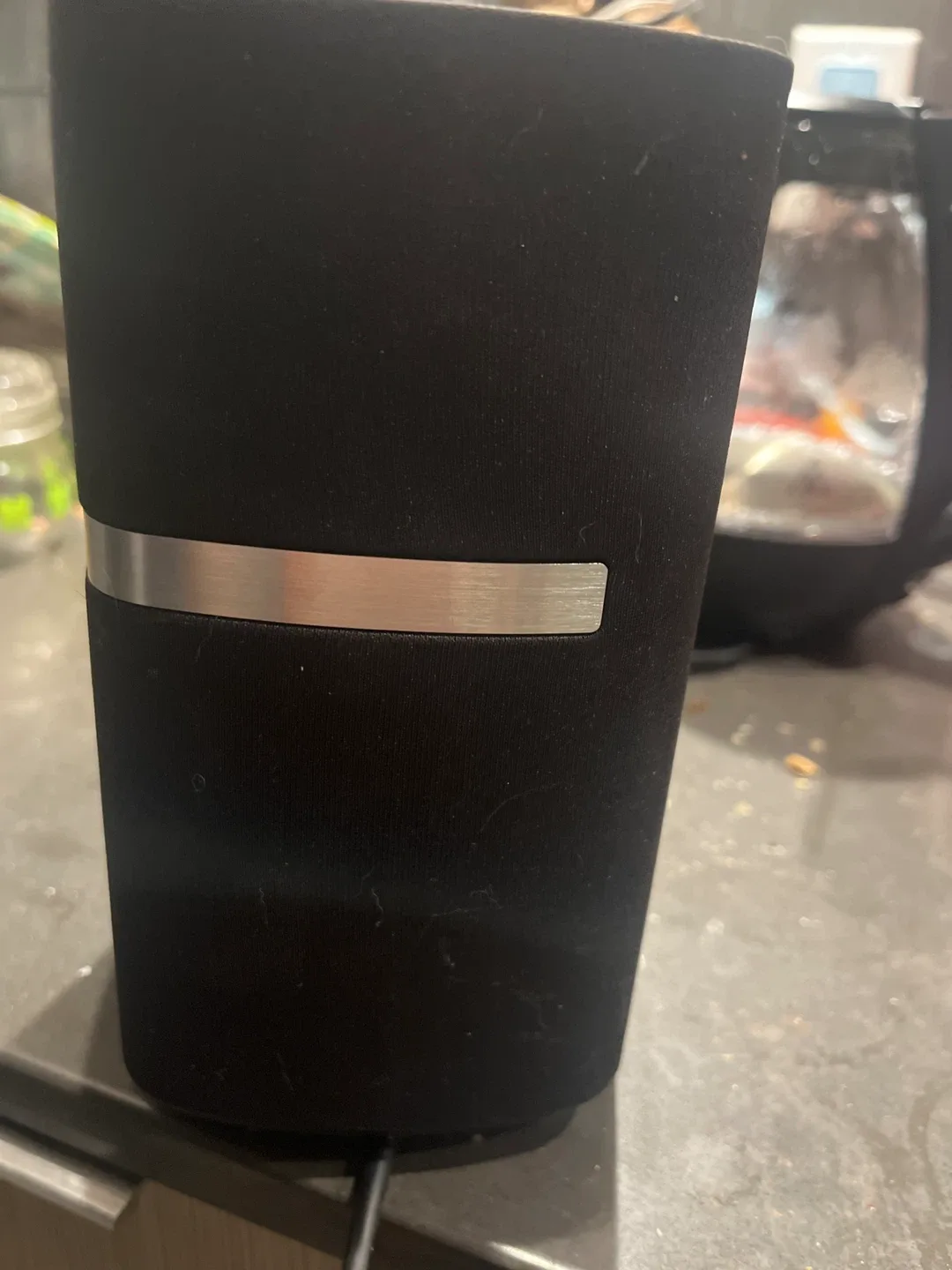 Bowers & Wilkins Zeppelin Wireless Speaker thumbnail