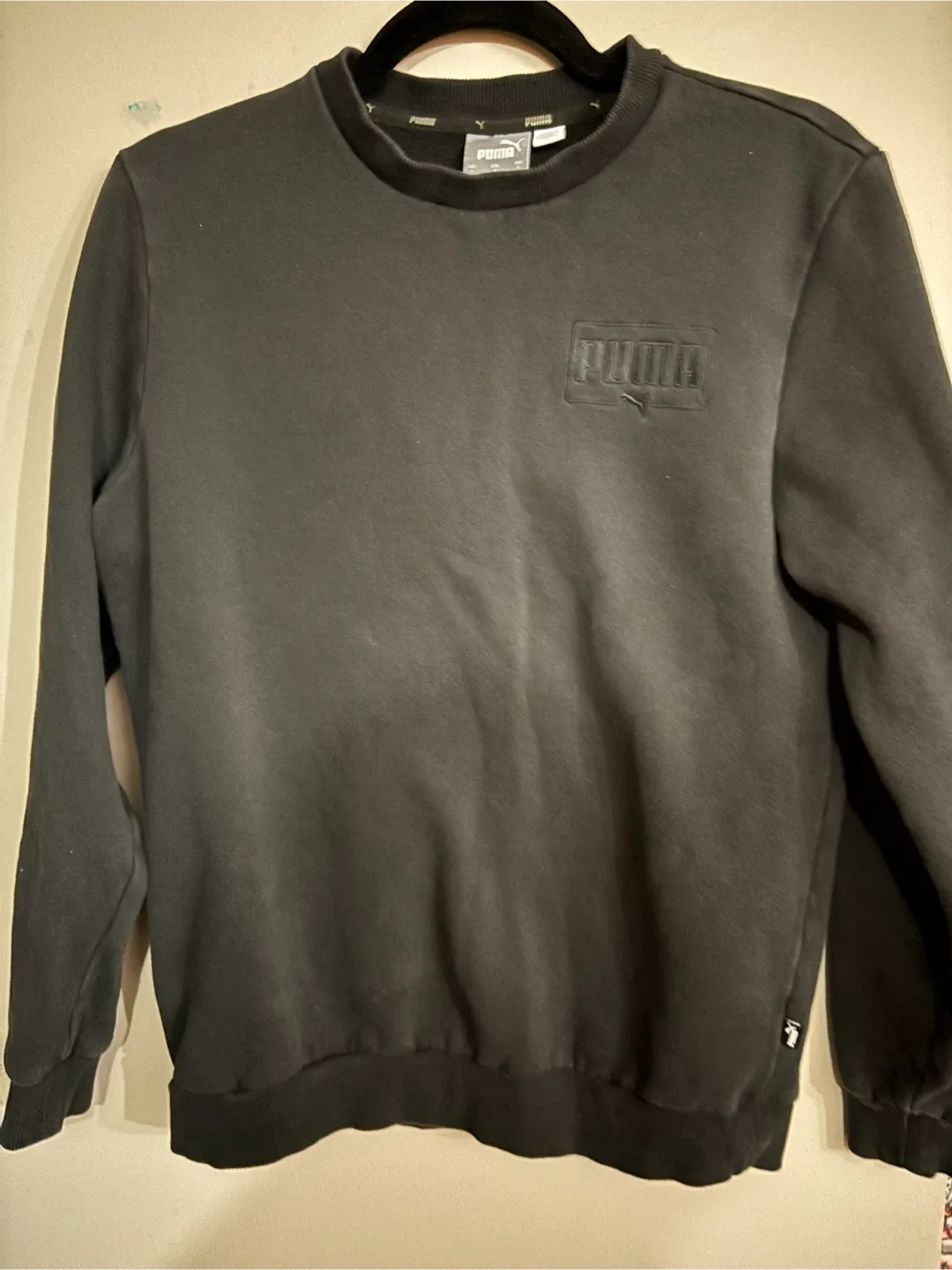 Puma Black Crewneck - Size Small thumbnail