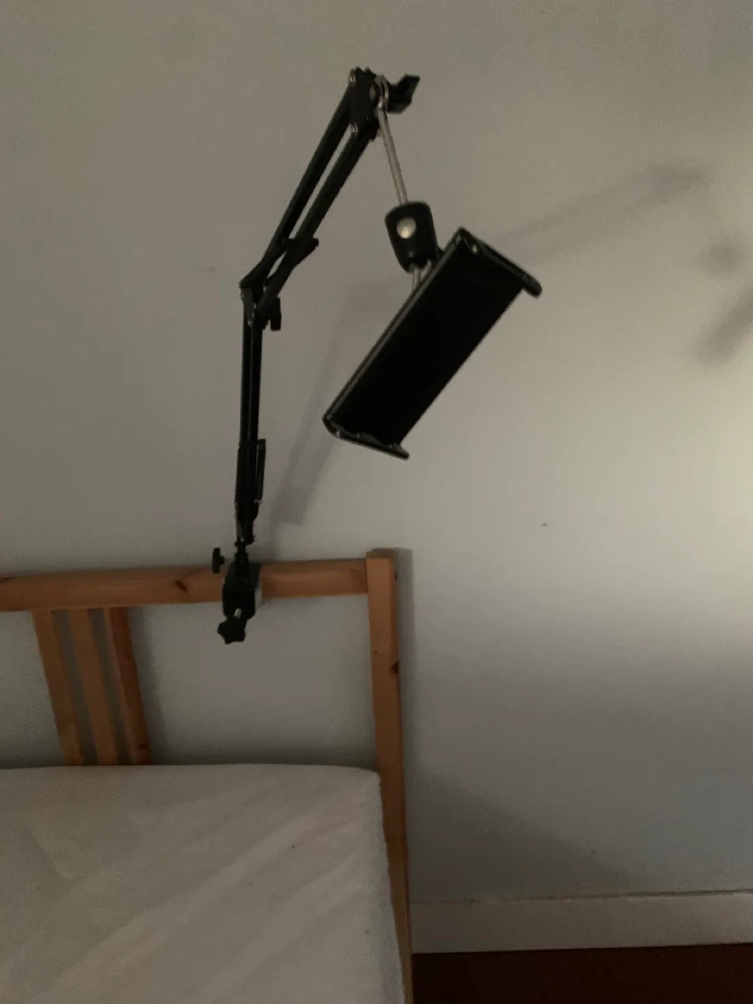 Tablet Bed Mount Holder - Black thumbnail