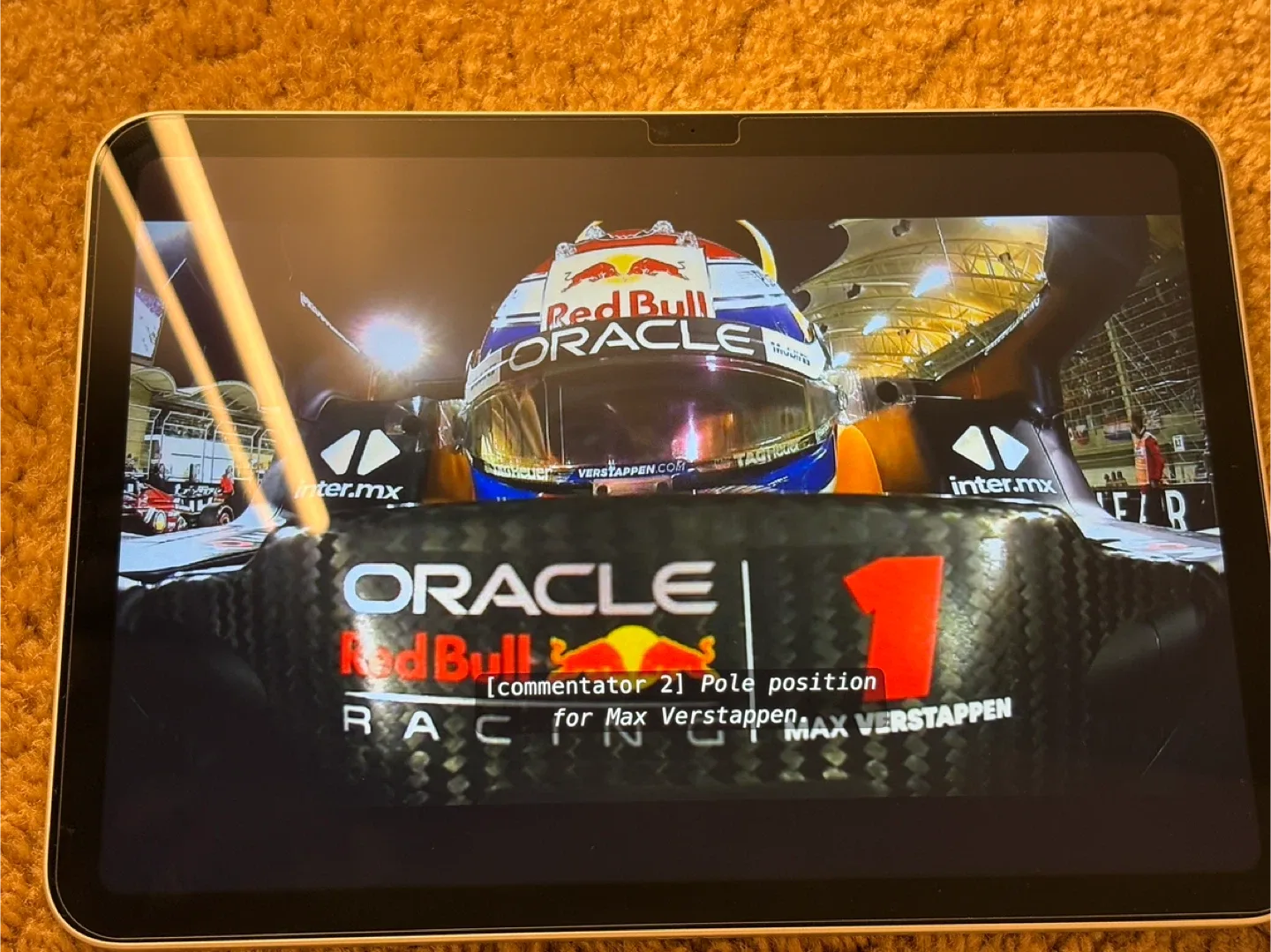 Apple iPad, Box Included image indicator(4)