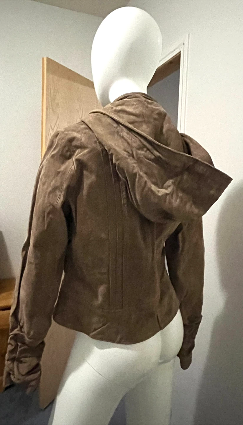 Le Chateau Tauped Suede Jacket - Size Small - photo 3