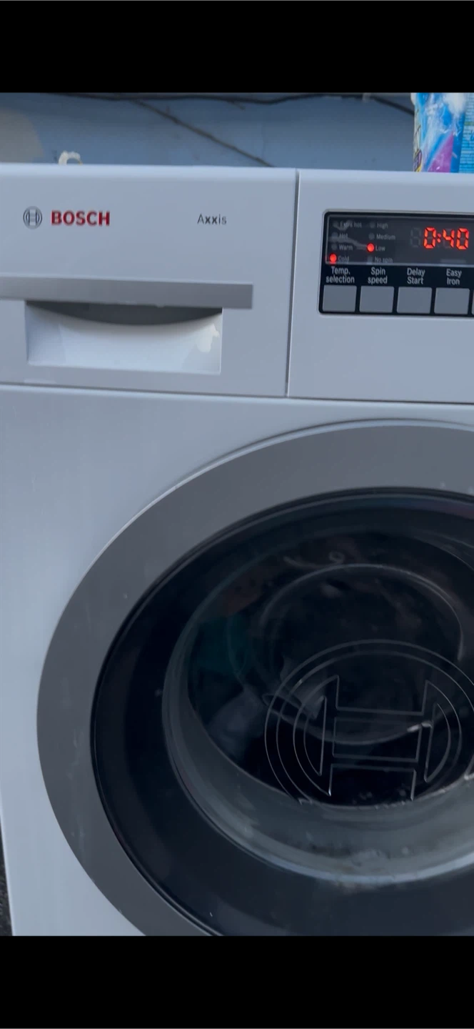 Bosch Axxis Washer/Dryer Combo - photo 2